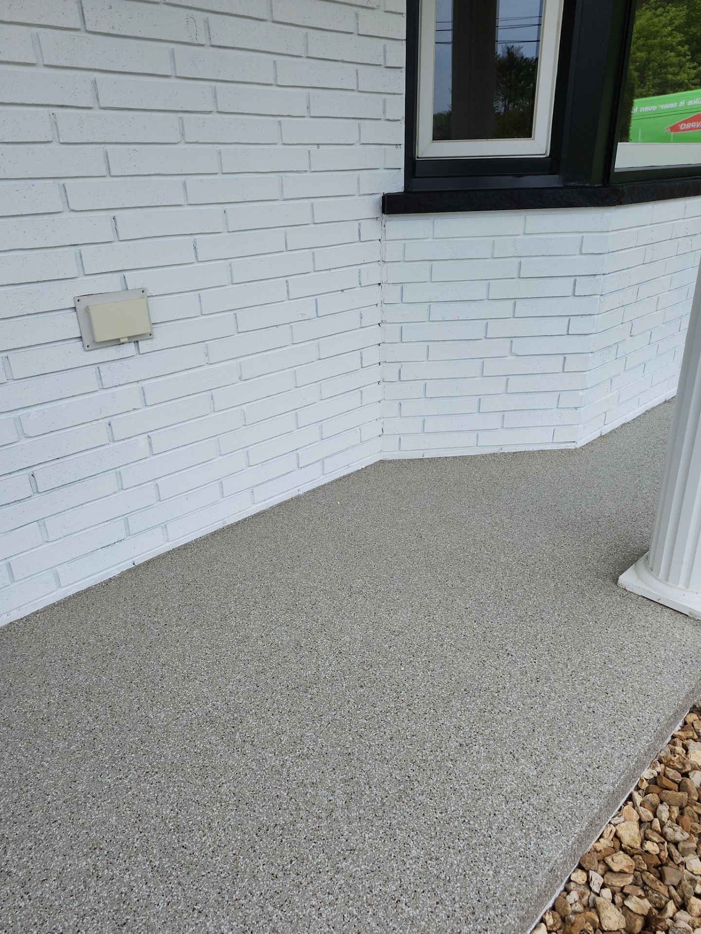 Garage and patio epoxy floor by Gordon Painting