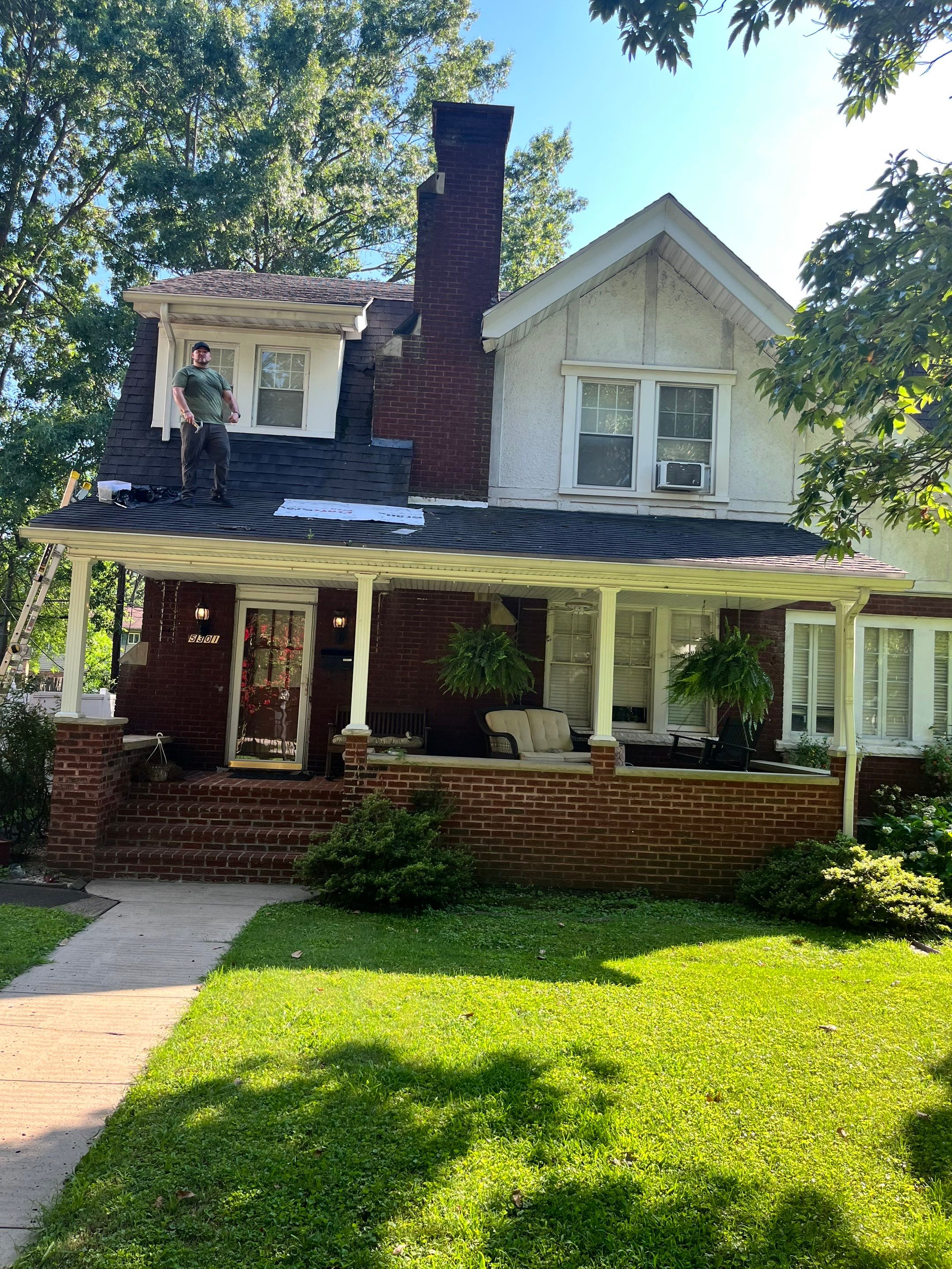 Charleston WV IKO Dynasty Roof Replacement – Premium Asphalt Shingles & Expert Installation by Mr. Roofer