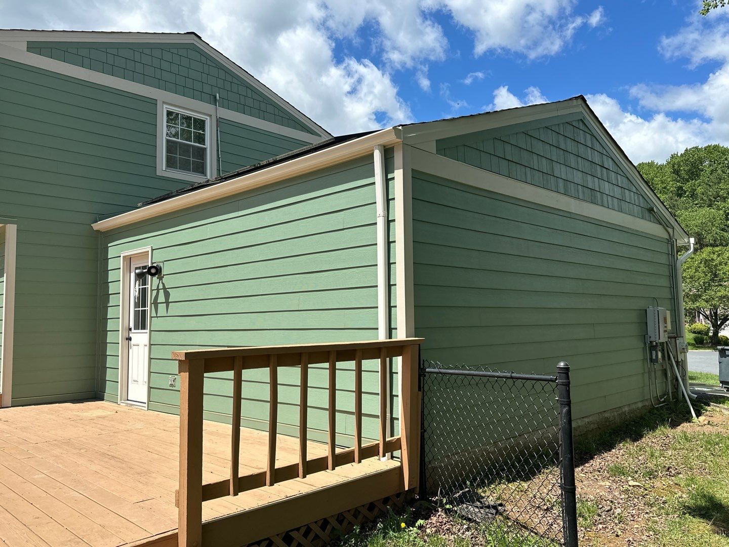 Siding Installation using JH Cedarmill Plank Dream by ExteriorPros