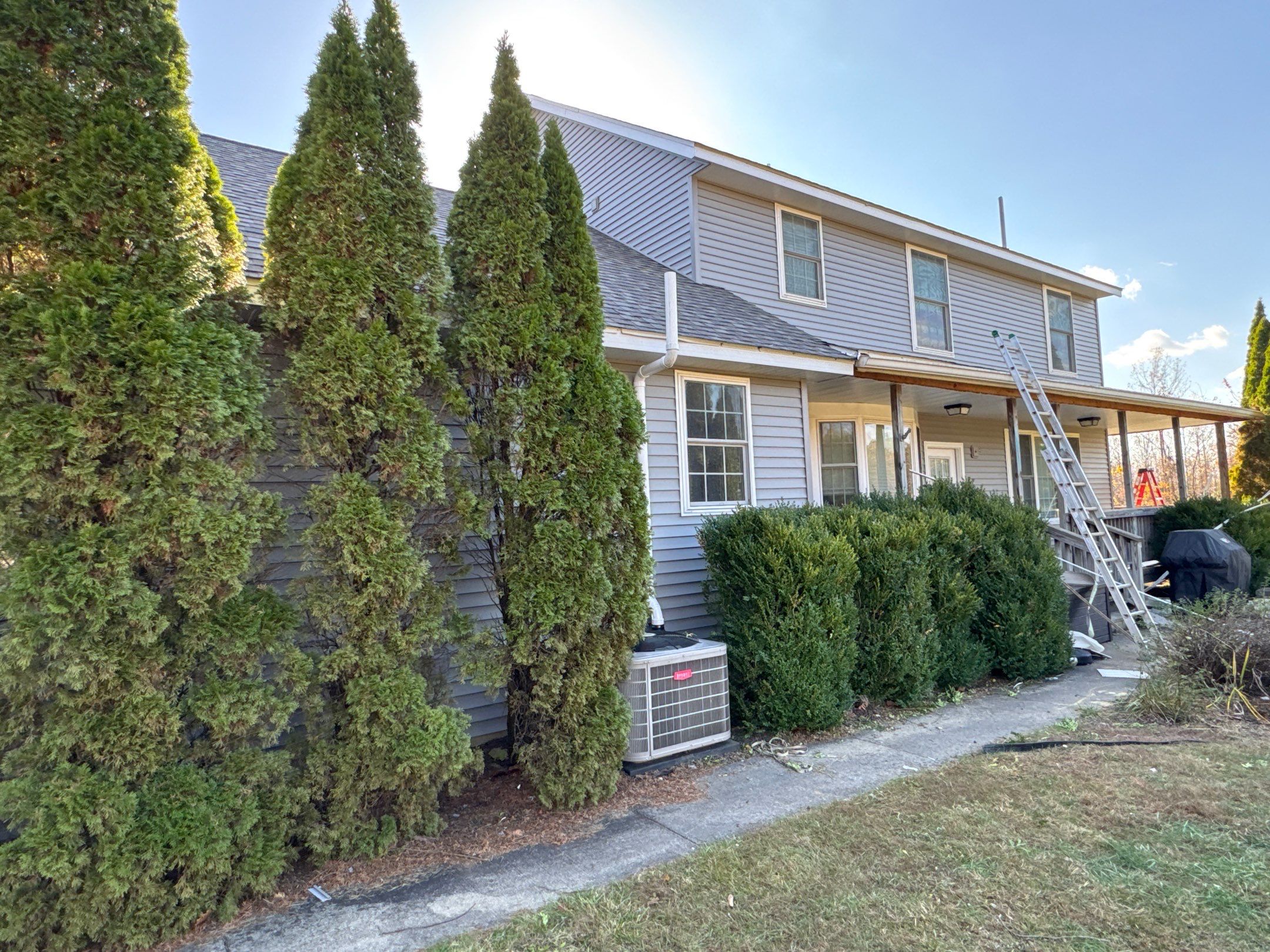 Exterior & Window Installation using CertainTeed Mainstreet & ViWinTech Windows by Koontz Construction