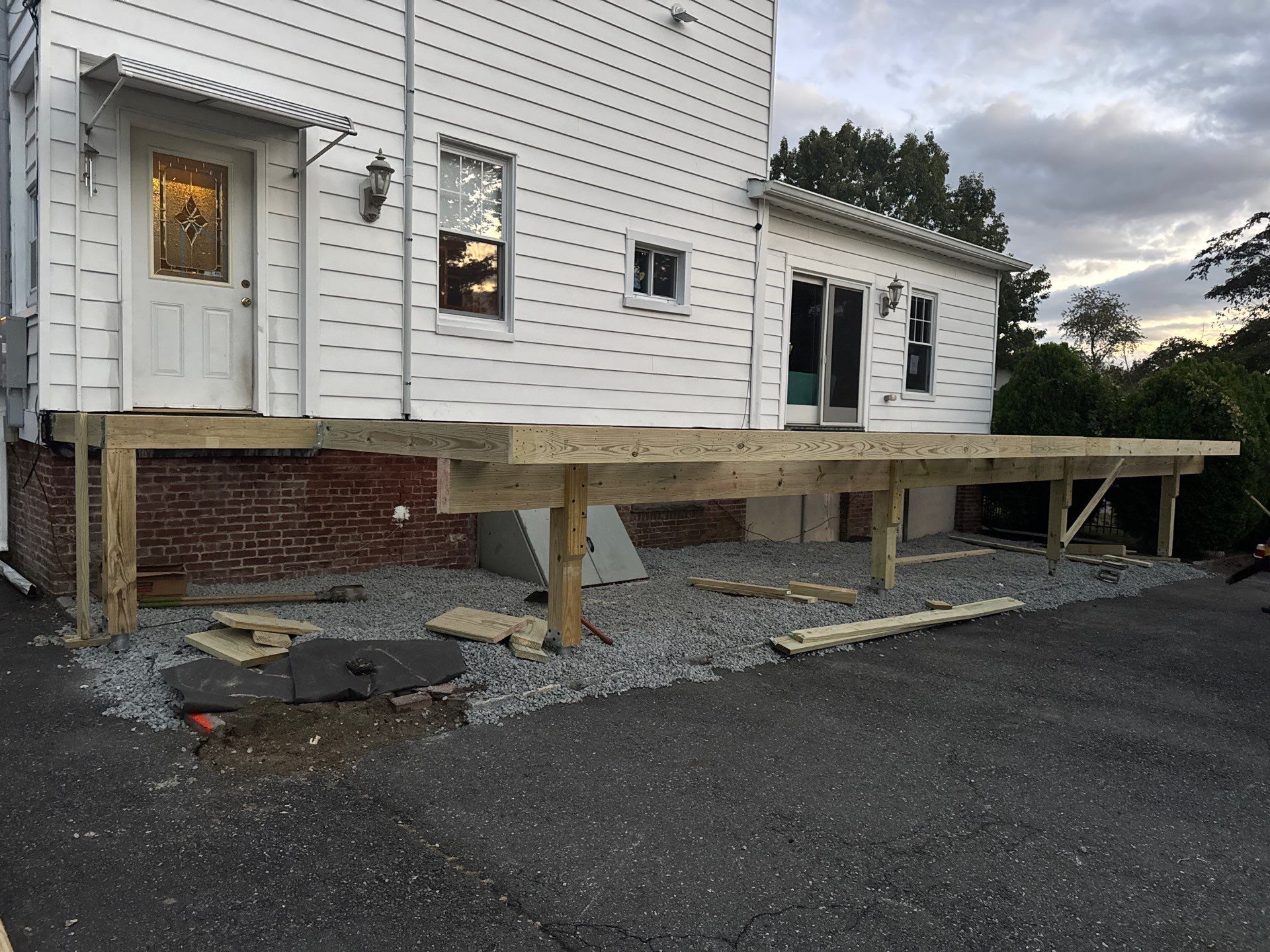 new deck with cable rails in Montclair NJ by deck guardian