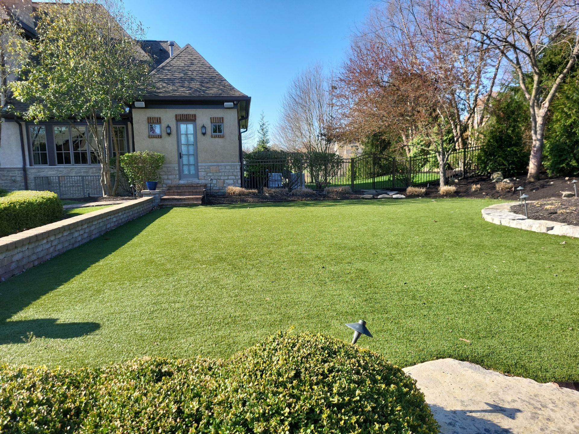 Backyard Putting Course in Delaware, Ohio by Southwest Greens Midwest