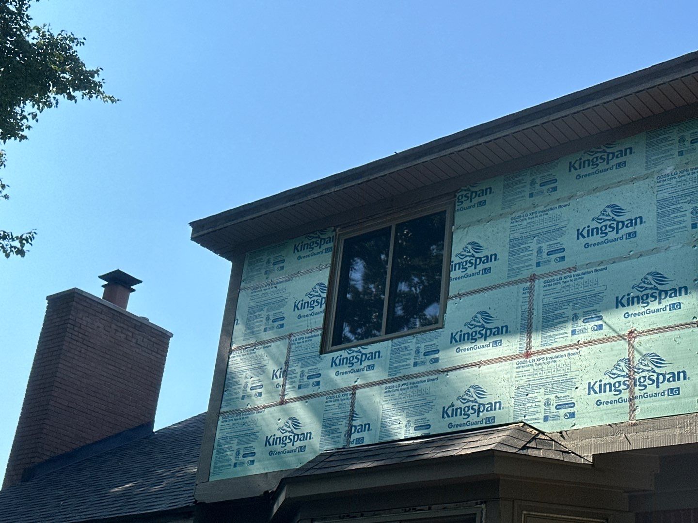 Roof Replacement using Owens Corning Peppercorn and Siding Replacement using Ascend Charcoal Smoke by 180 Contractors