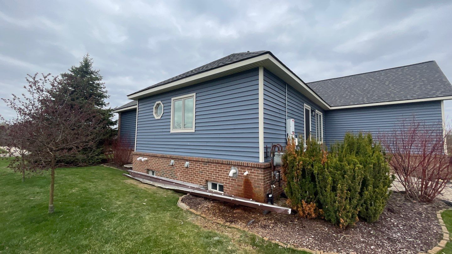 Siding Replacement using CertainTeed Landmark by 180 Contractors