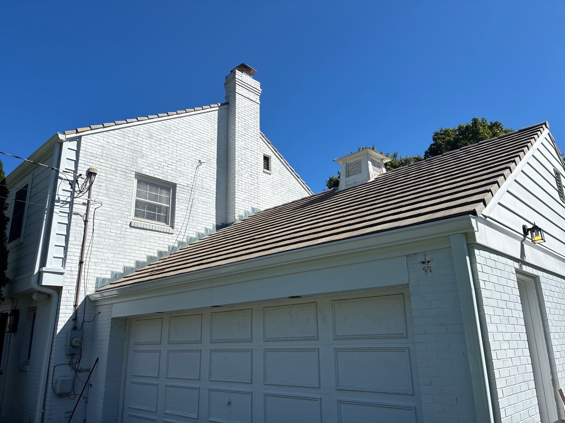 Provia Traditional Lap Siding in White by Ideal Siding Pittsburgh