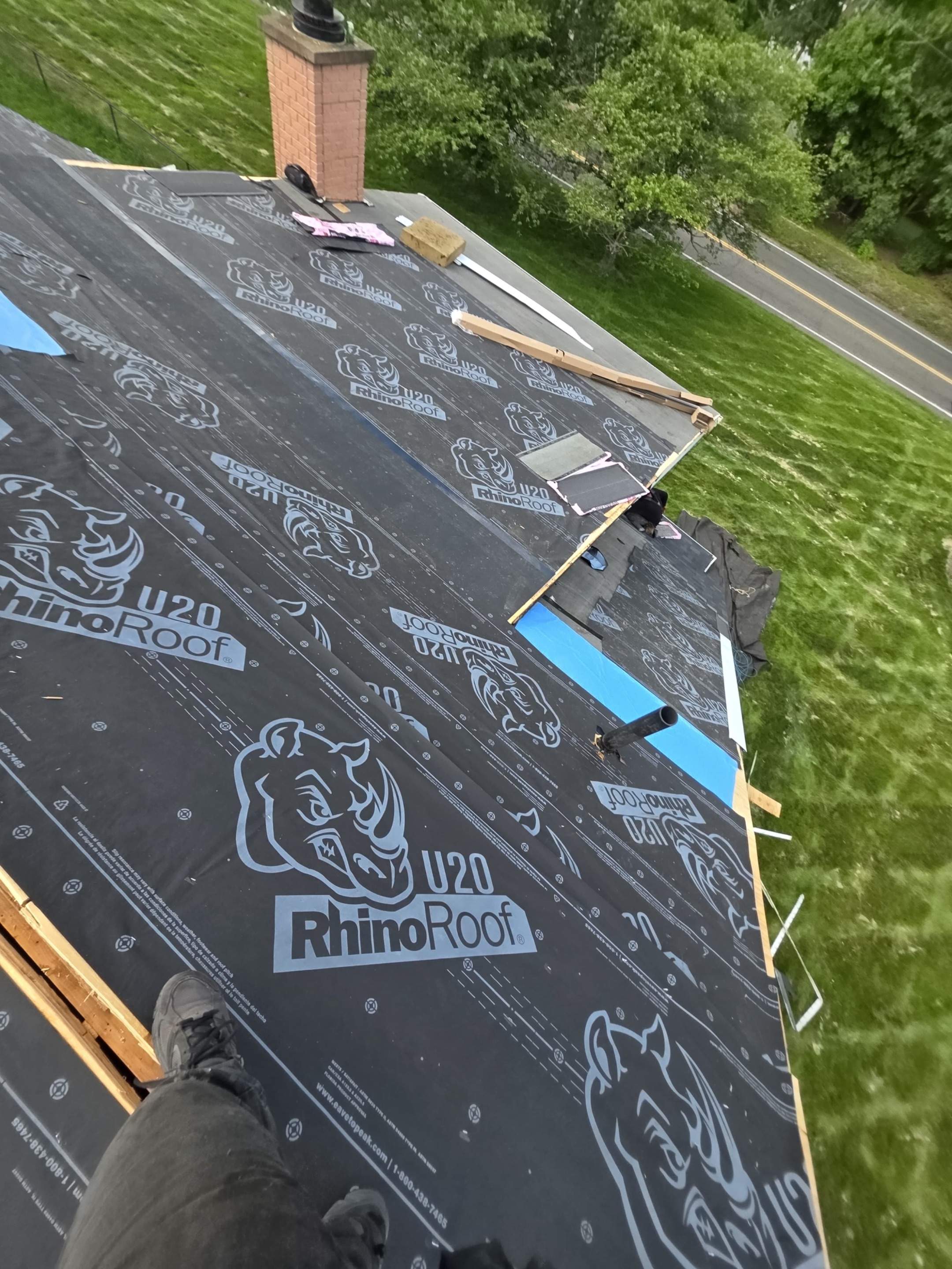 Solar Removal, Reinstall & Full Roof Replacement in Wilbraham, MA – Owens Corning Duration, Onyx Black by JOHNNYS PRO