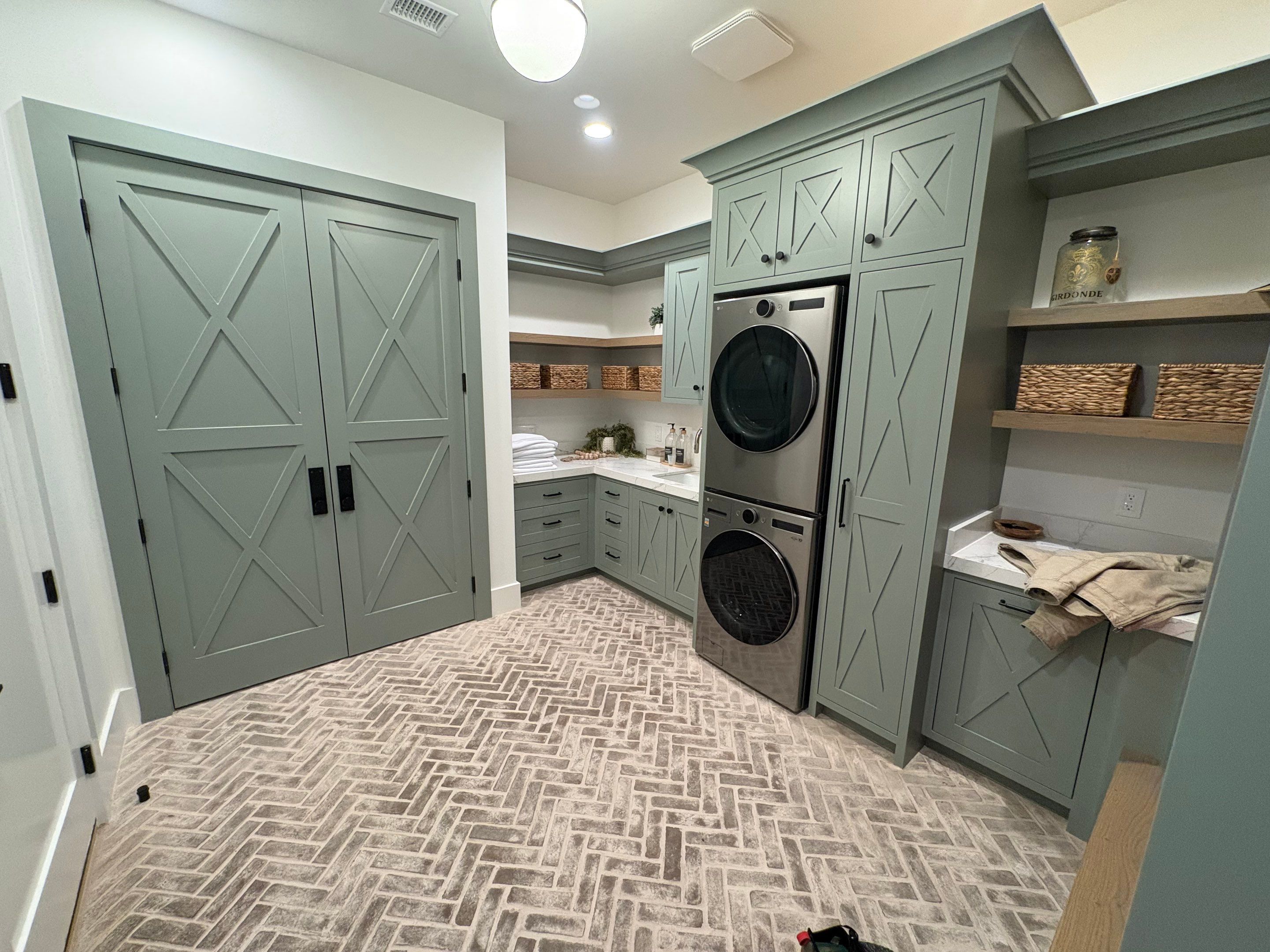 CALICO BASIN #2 by Level Builders