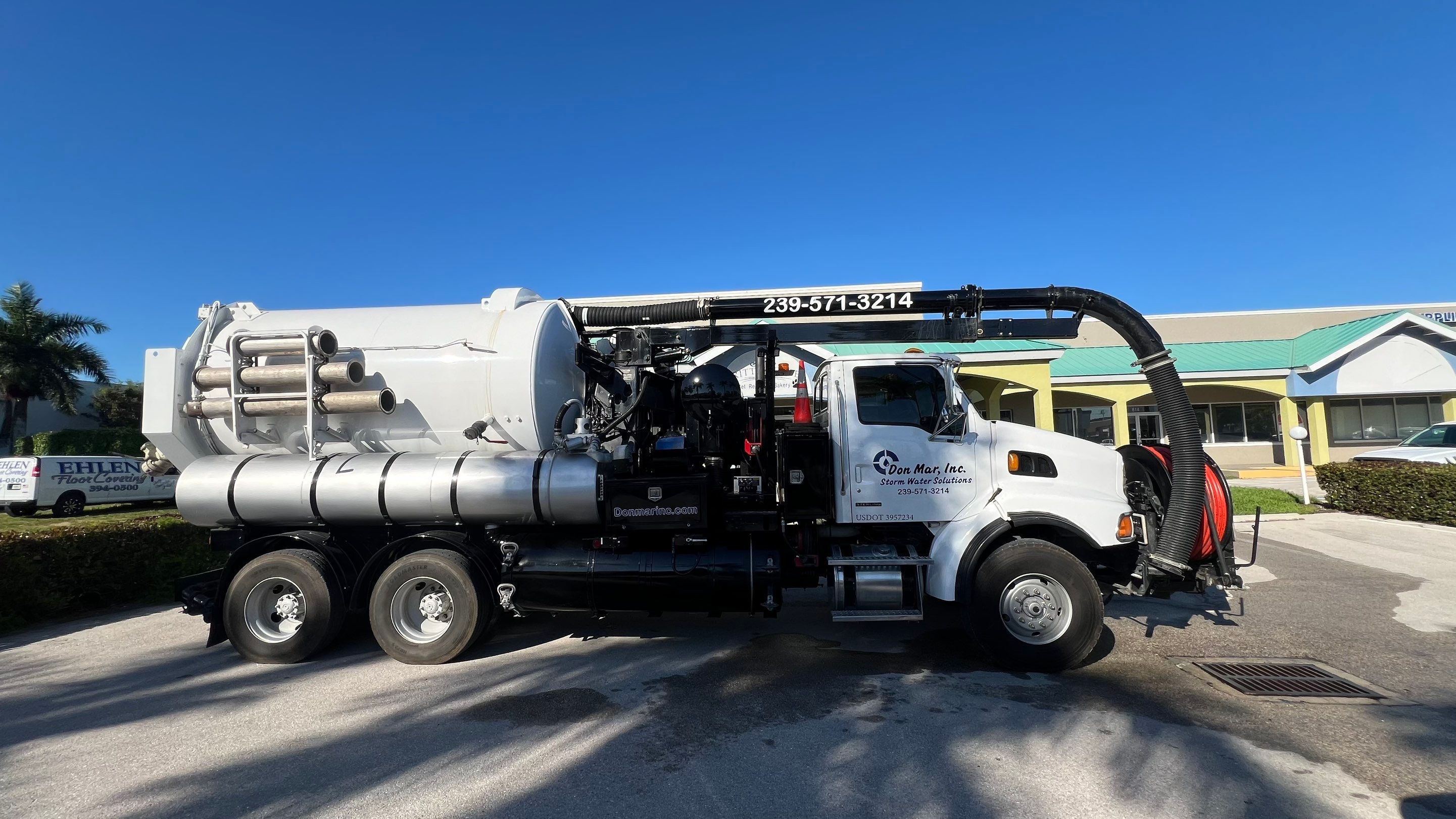 Stromwater System Maintenance at Bill Smith Appliances / Critter Cafe Marco Island Catch Basin by Don Mar, Inc. Storm Water Solutions