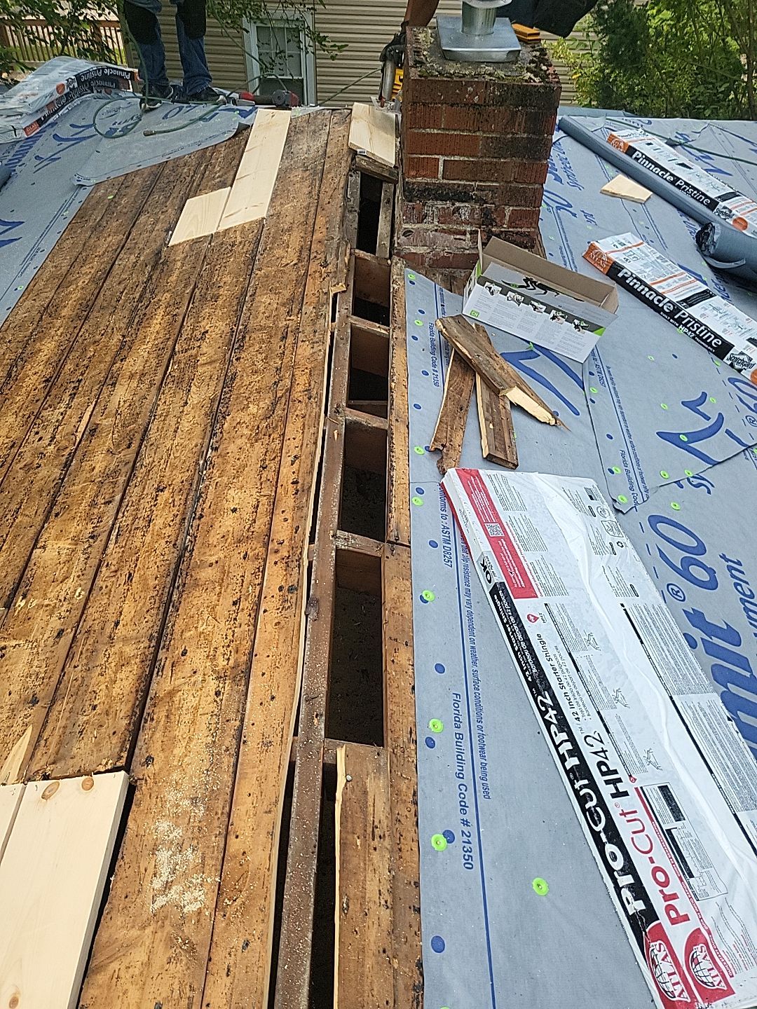 ATLAS PINNACLE COLOR: SUNSET by Eagle Eye Roofing