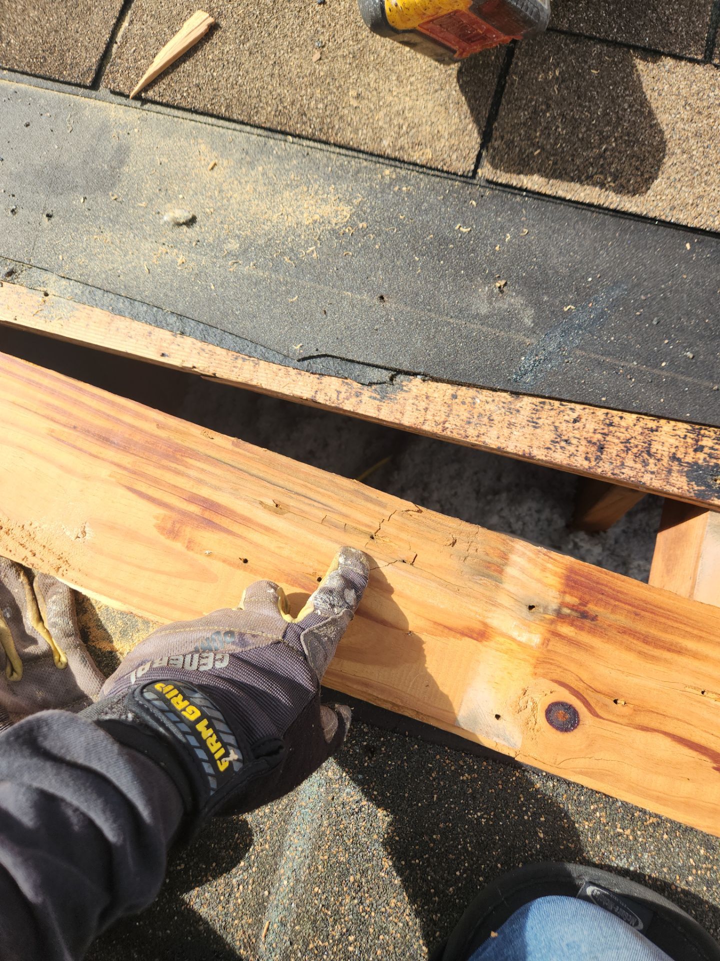 Shingle Roof Repair in Fort Lauderdale ā Fast, Reliable, and Professional Service by Aastro Roofing
