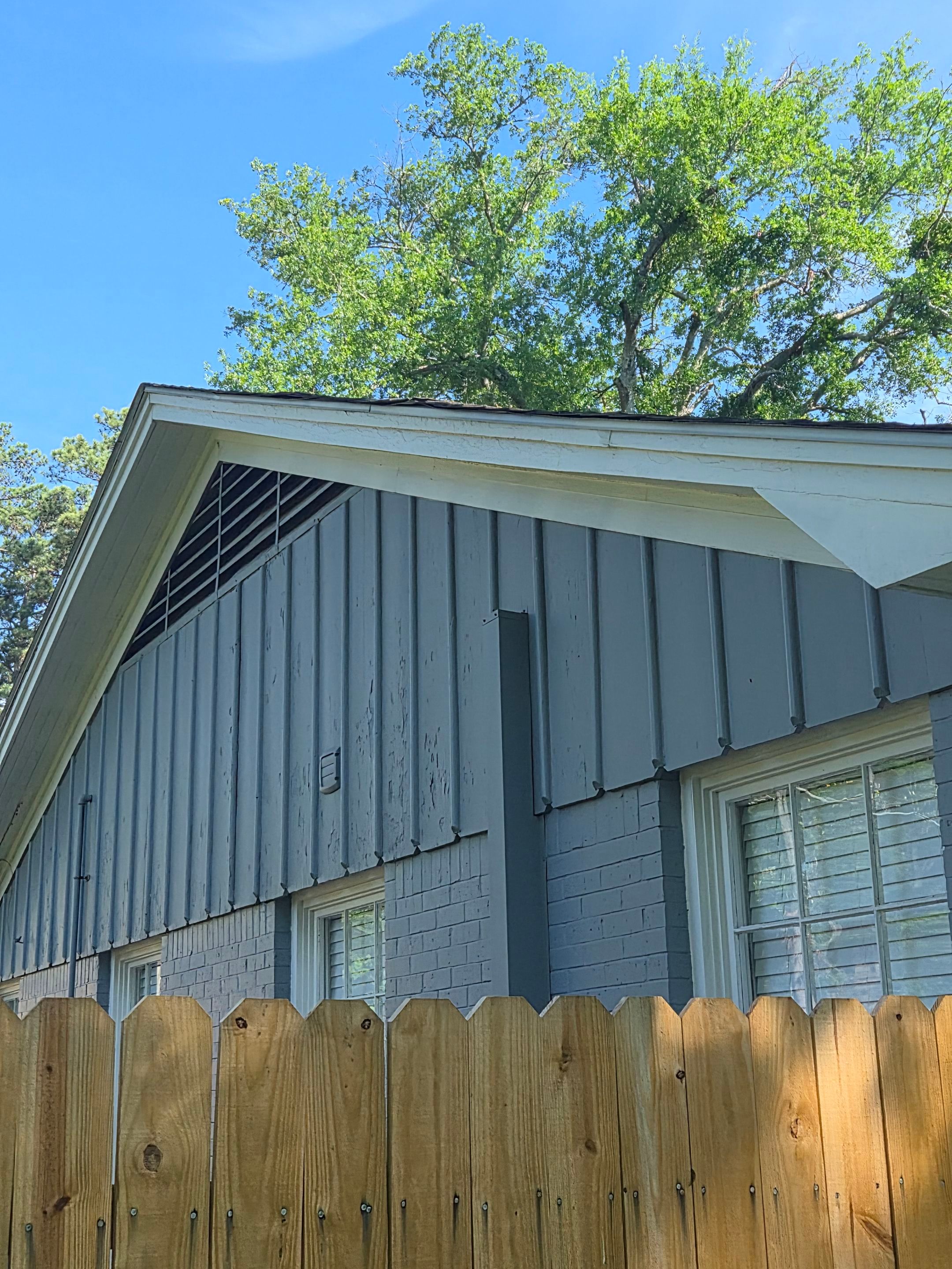 From Gray to Modern White: Exterior Repaint in Tyler, TX by Quality Coats Painting