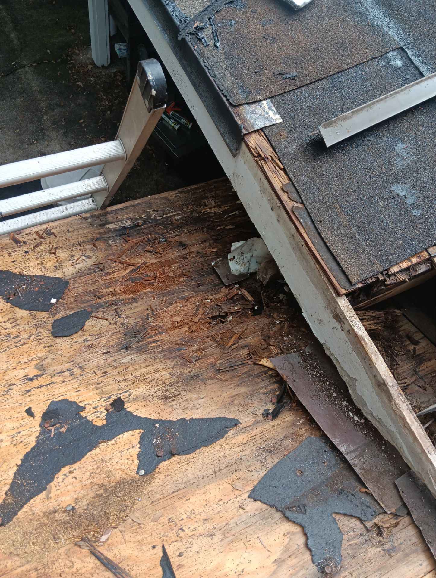 Residential Roofing Repair using Owen's Corning Duration (Lifetime) Shingles by Roof Repair Company
