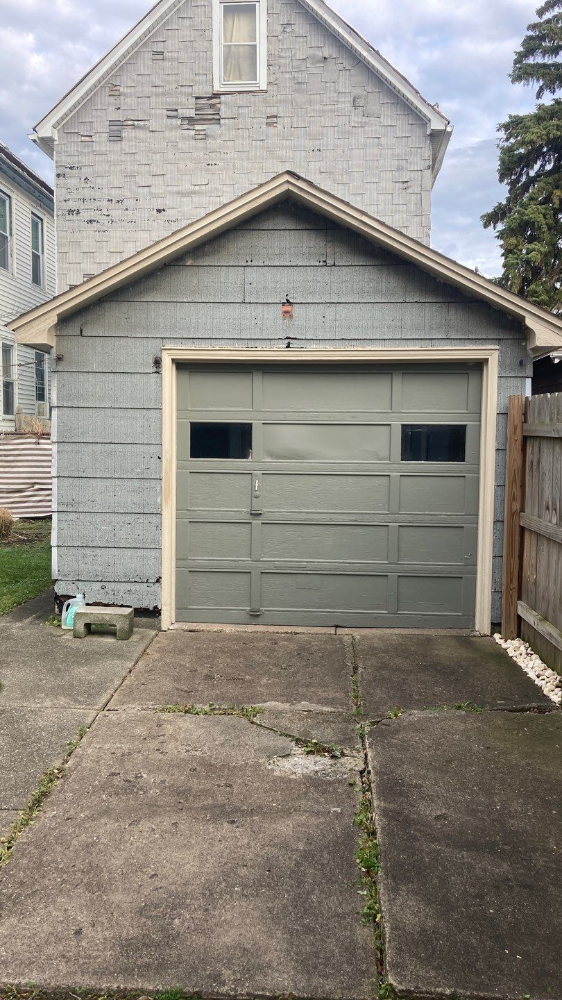 Exterior Siding  by Ivy Lea Construction