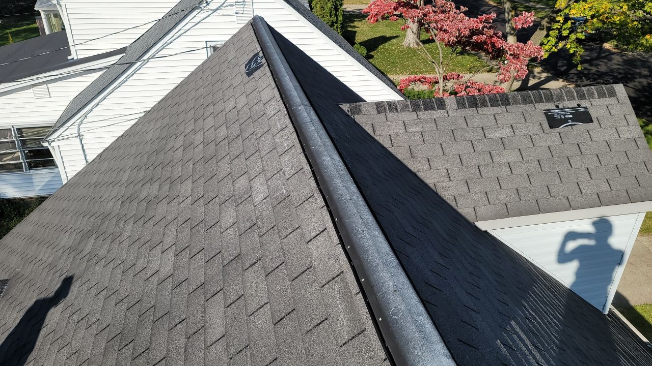 ATLAS PINNACLE PRISTINE COLOR: COPPER CANYON DRIP EDGE: WHITE by Eagle Eye Roofing
