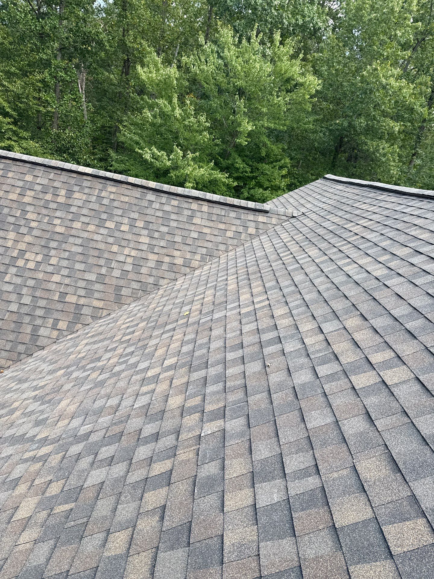 Fairfax station: Residential Roof with CertainTeed Landmark Pro in Max Def Shenandoah  by RM Banning, Inc.