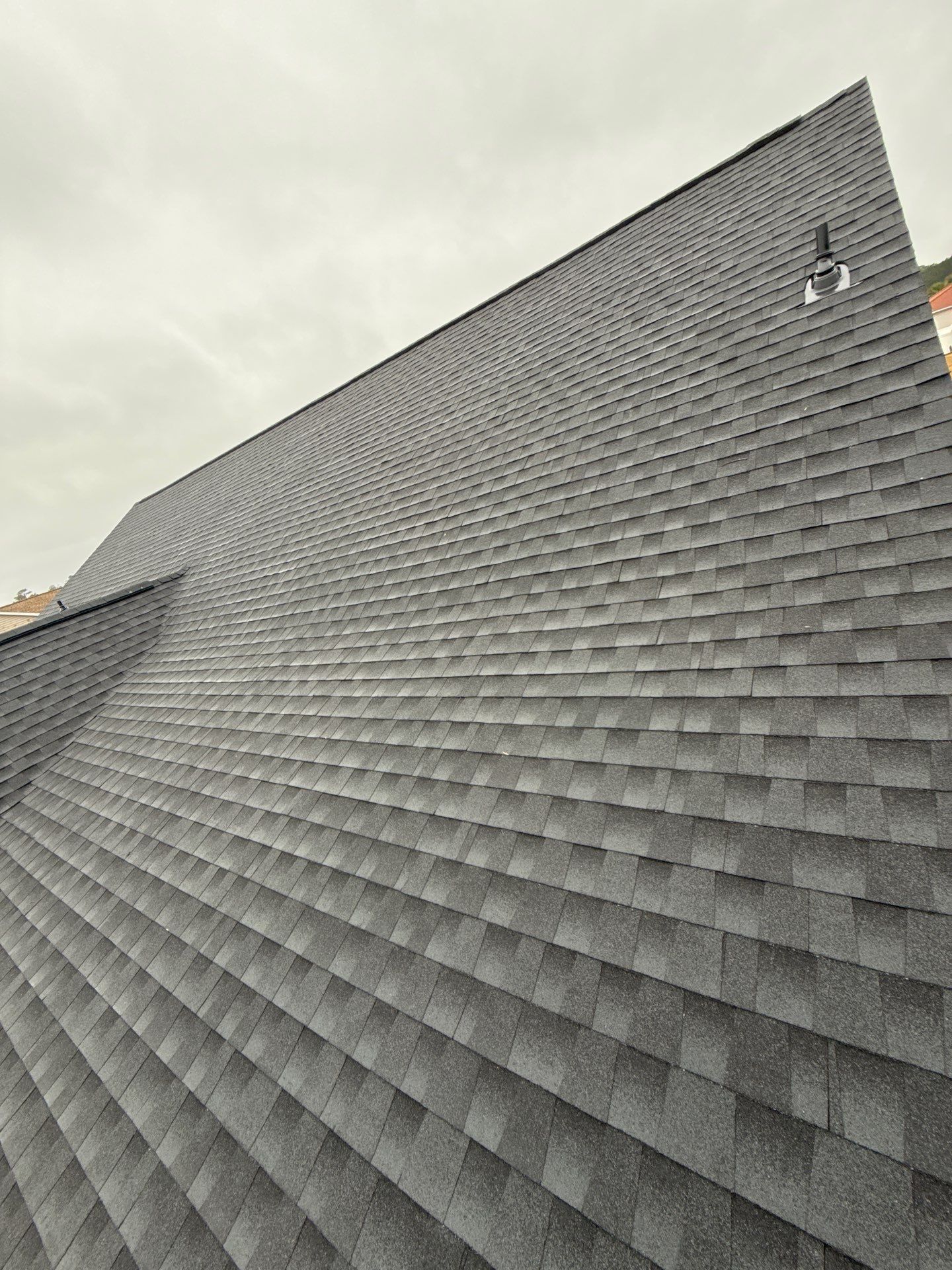 GAF HDZ - Charcoal by Linta Roofing Inc