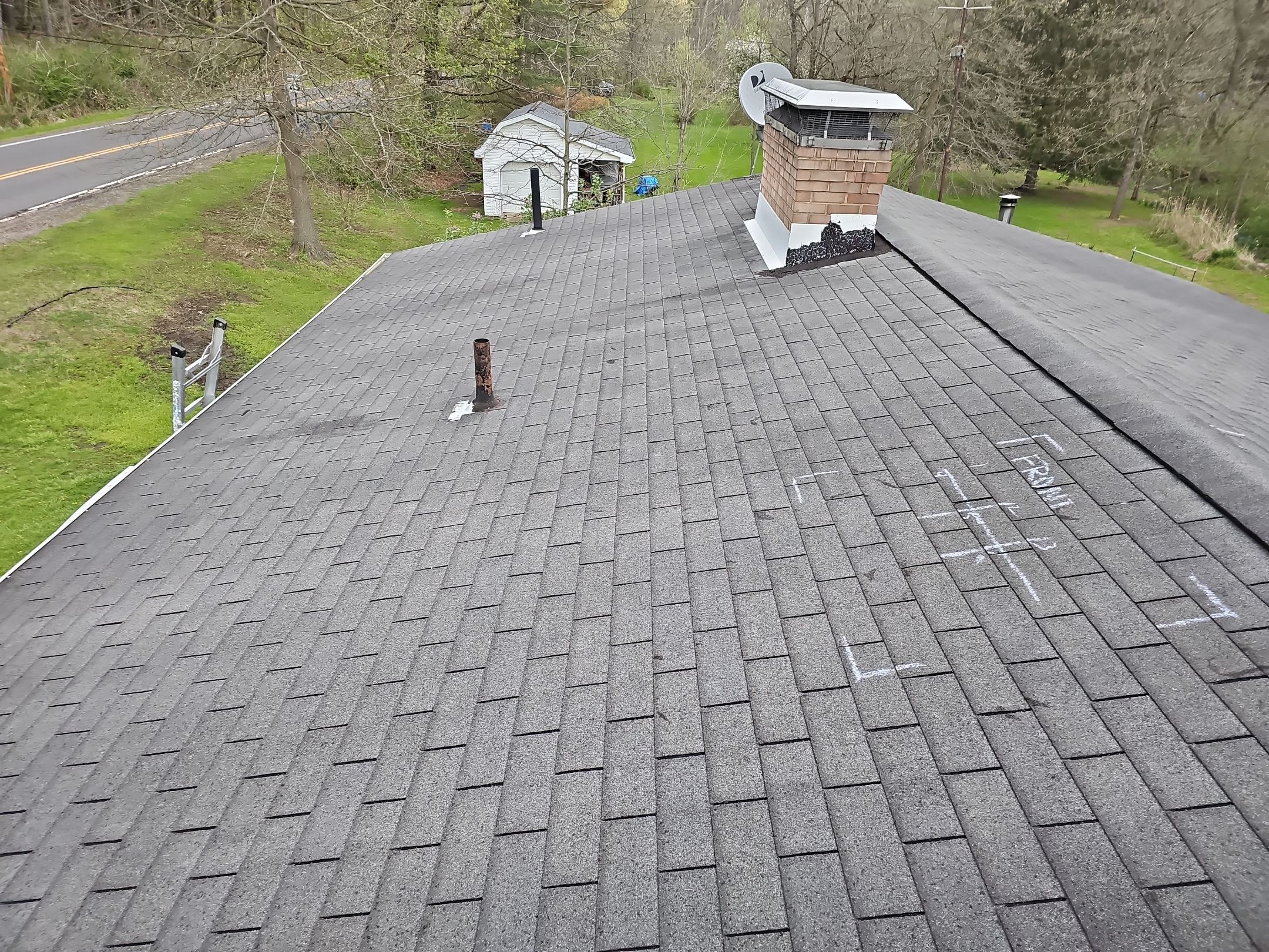 ATLAS PINNACLE COLOR: HEARTHSTONE by Eagle Eye Roofing
