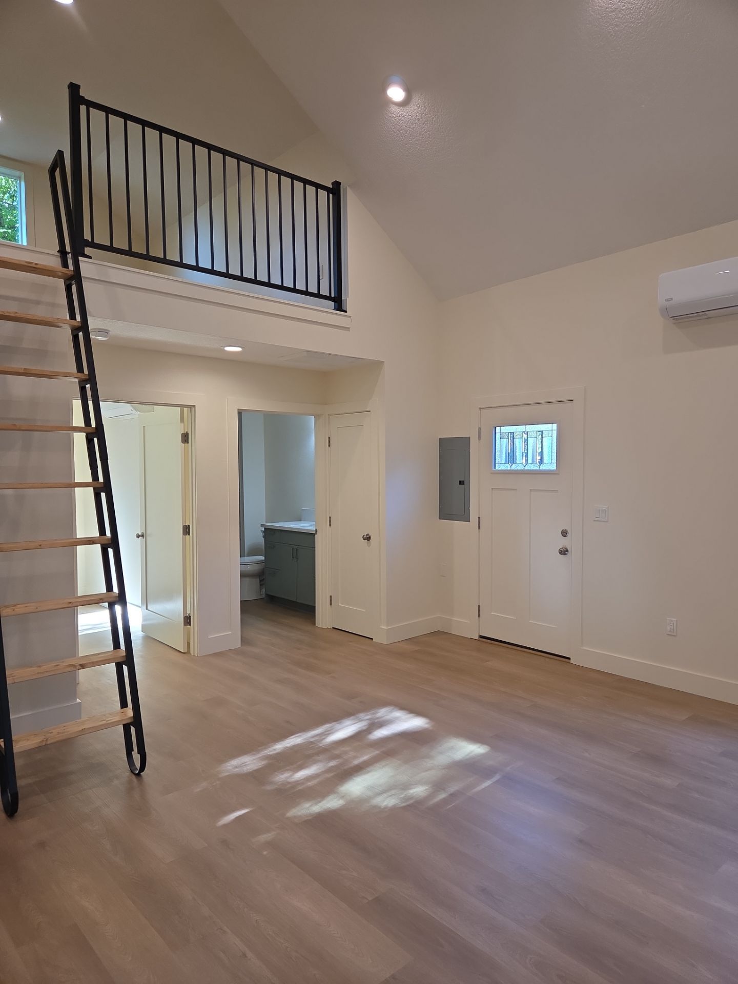 Complete Custom Accessory Dwelling Unit Construction in Oatfield, Oregon by American Made Construction 