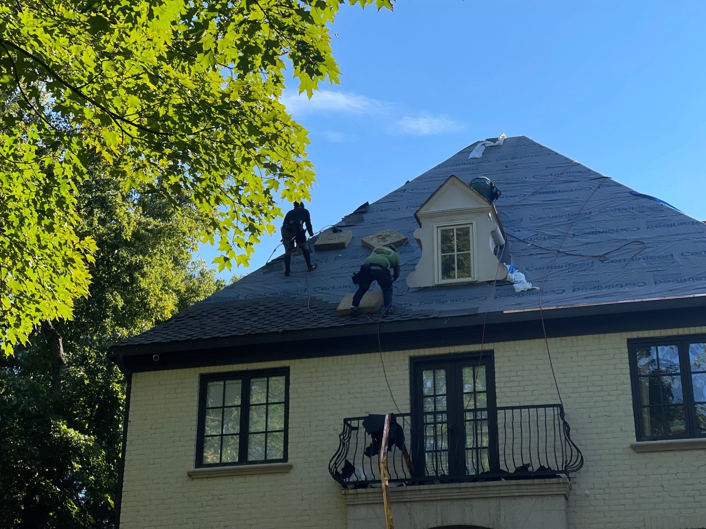 Presidential Shake Install by Paragon Roofing