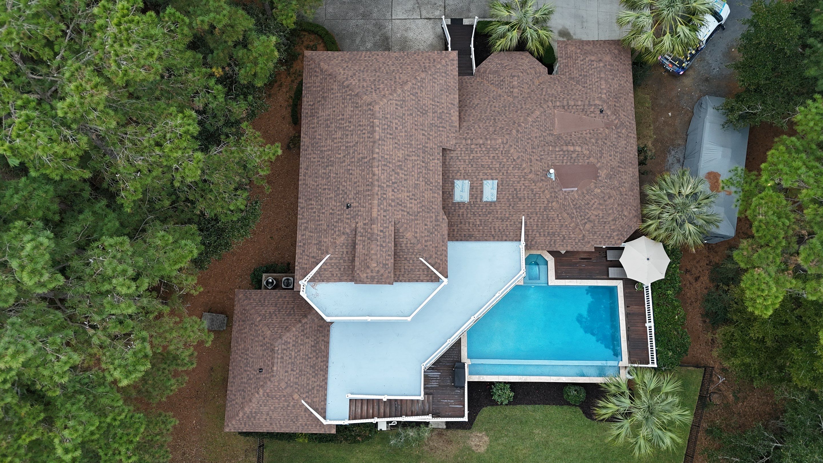 843roof using 1 by 843 Roof, LLC
