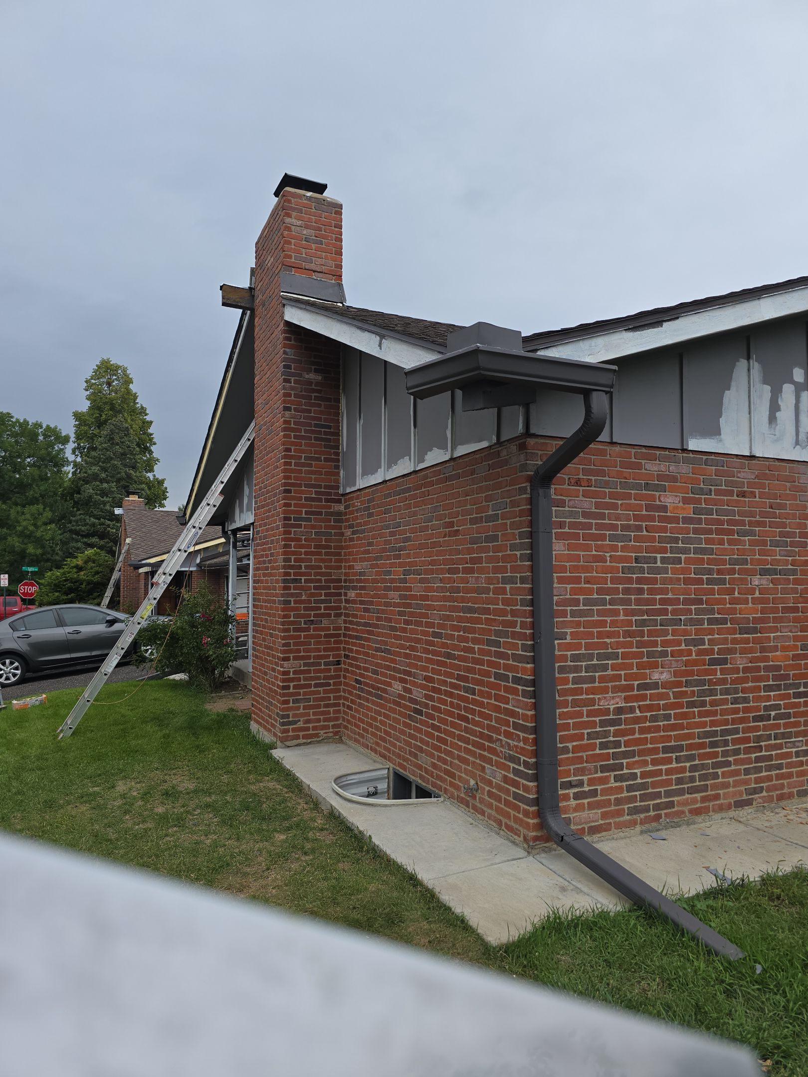 Restoring Beauty: Casa Blanca Makeover for This Duplex by J&M Painting LLC