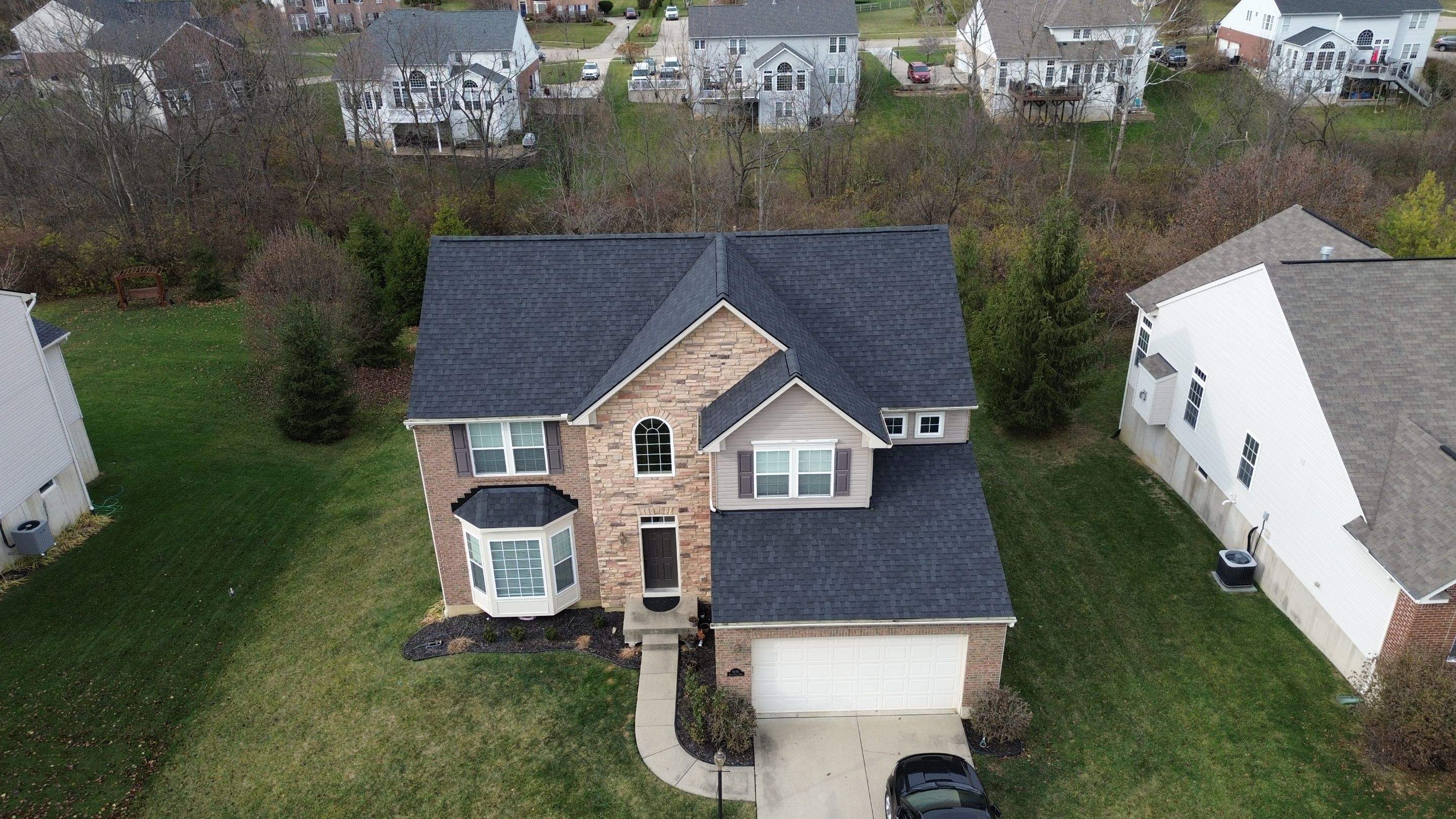 Liberty Township - Pristine Black by Tamlin Roofing