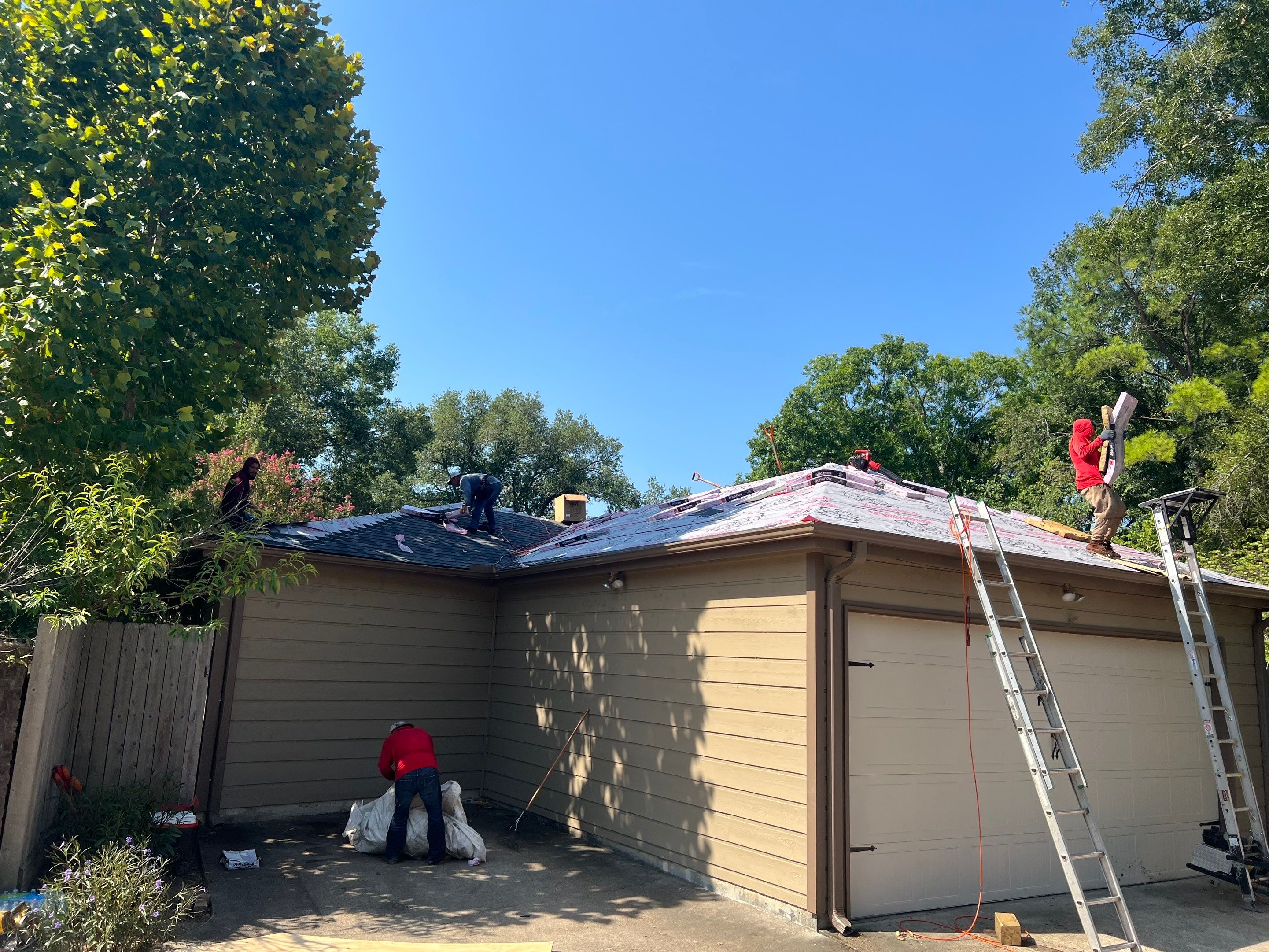 Residential Roofing Installation using Owen's Corning Duration (Lifetime) Shingles by Roof Repair Company
