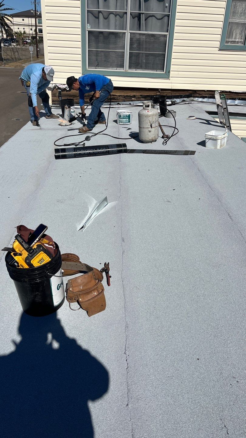 Mustang Island Flat Top by Bayfront Roofing and Construction