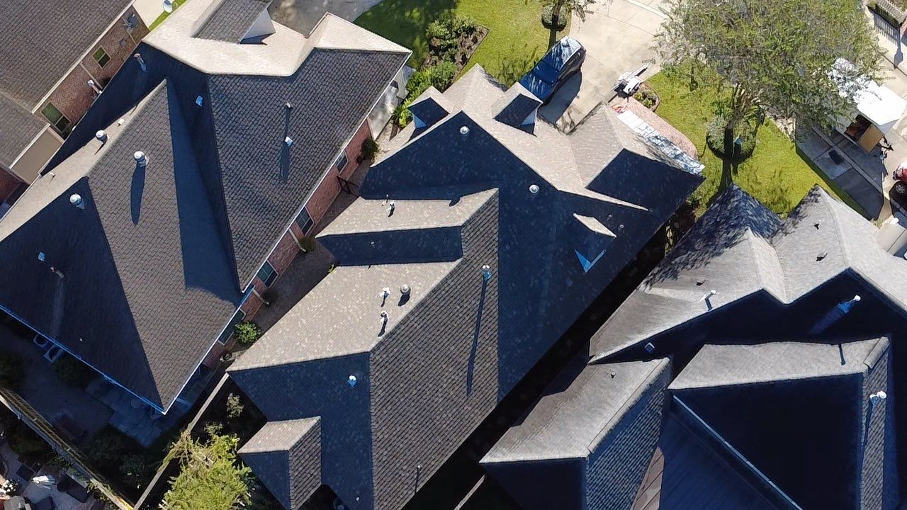 Top Team Roofing & Construction featured photo.