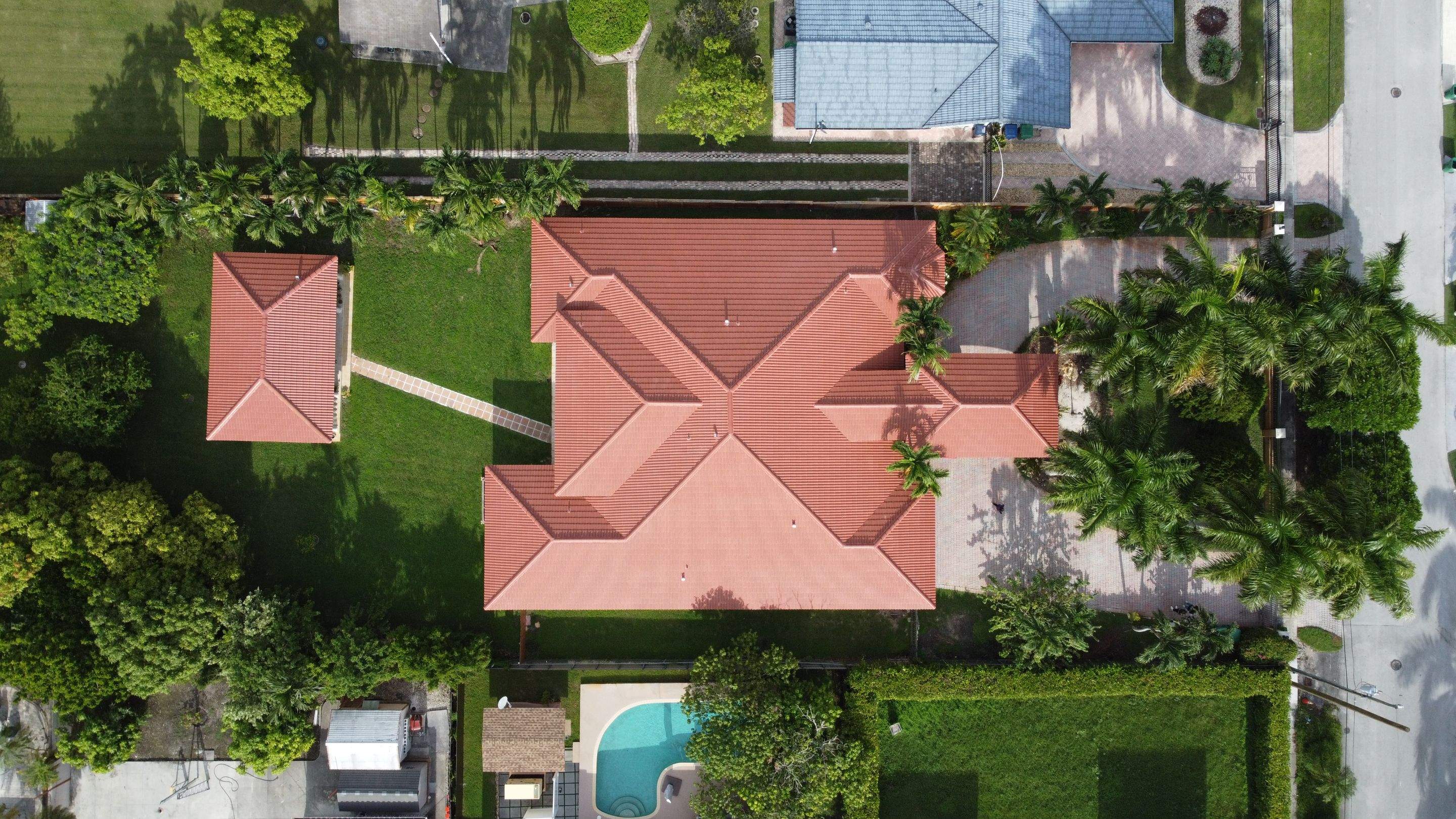 Crown - Tuscany - Adobe Range by Istueta Roofing