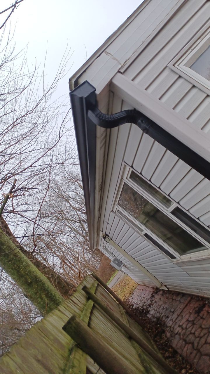 Bonnie Phillips-Ragan by Silver Leaf Contracting 