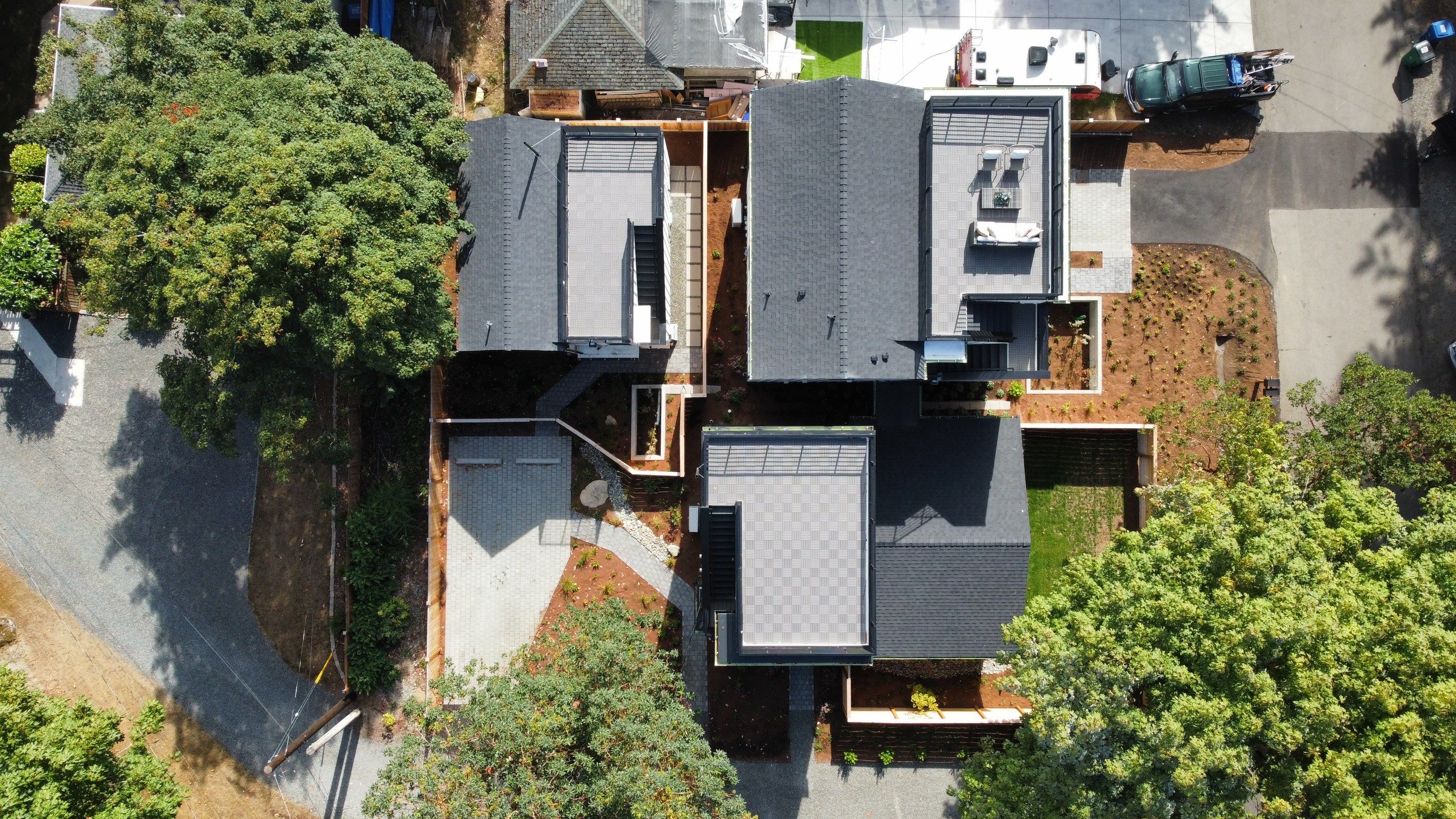 Bitterlake new construction by LinMak Construction