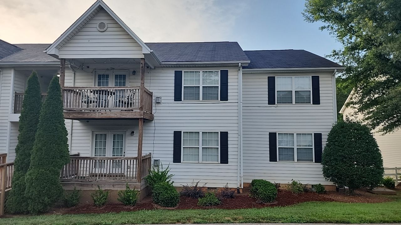 Appartment cleaning by Power Wash Masters LLC