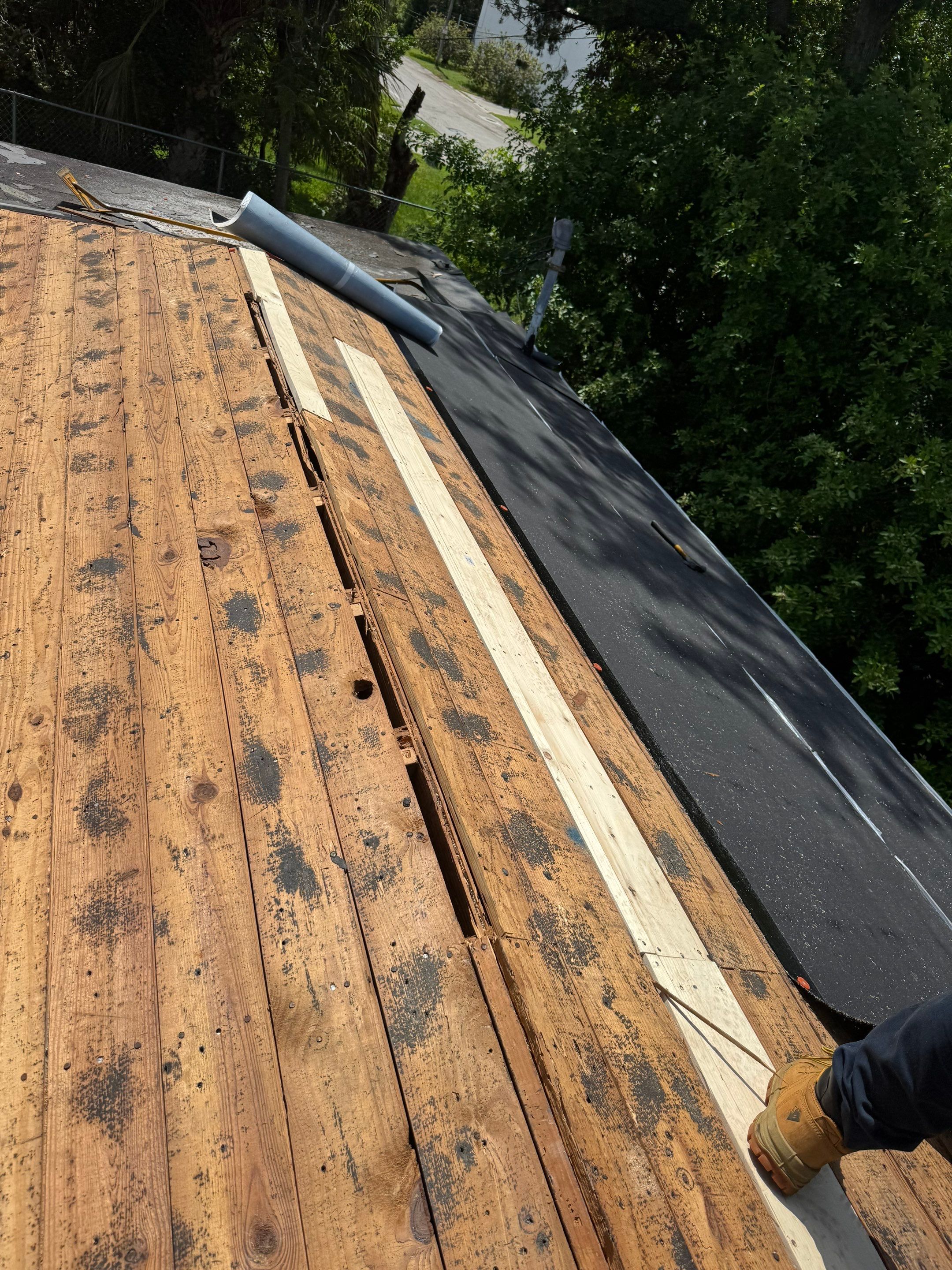 Project in St. Petersburg 33711 by Mitchell Roofing Company LLC 