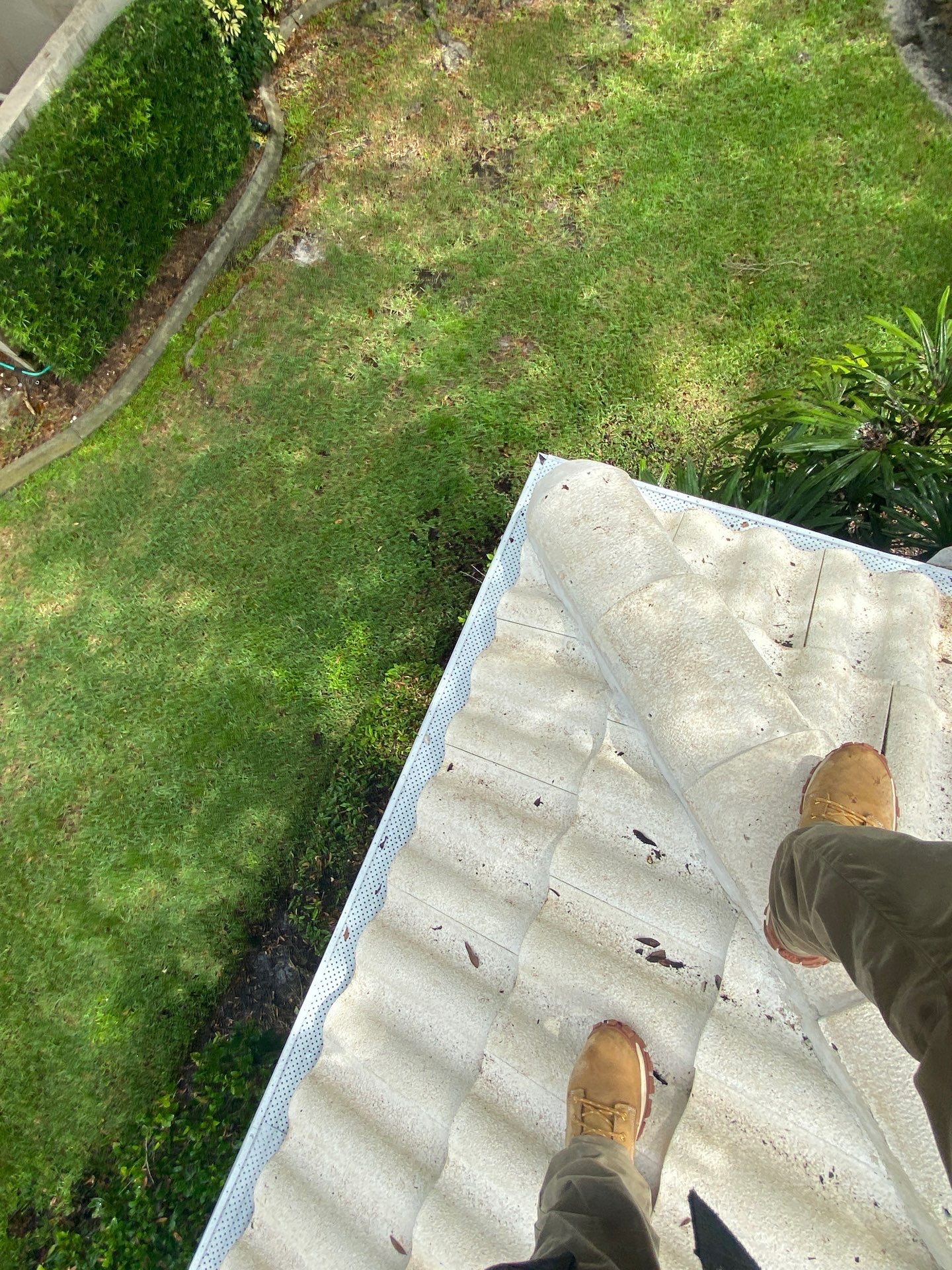 Leaf Guard using Gutter Guards for Florida Home by Gutter Professors