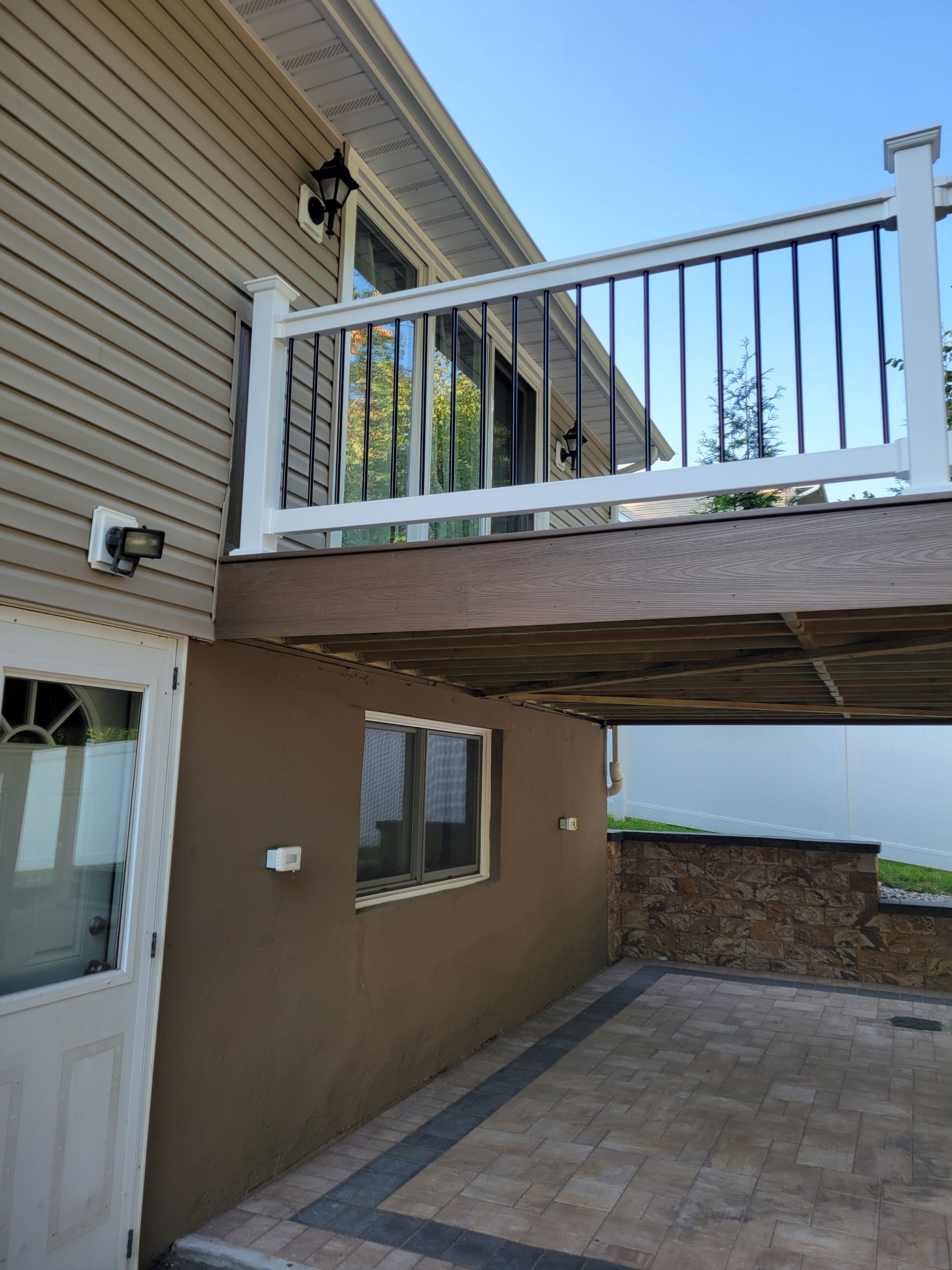 New Deck using Deckorators Venture - Color Sandbar  by deck guardian