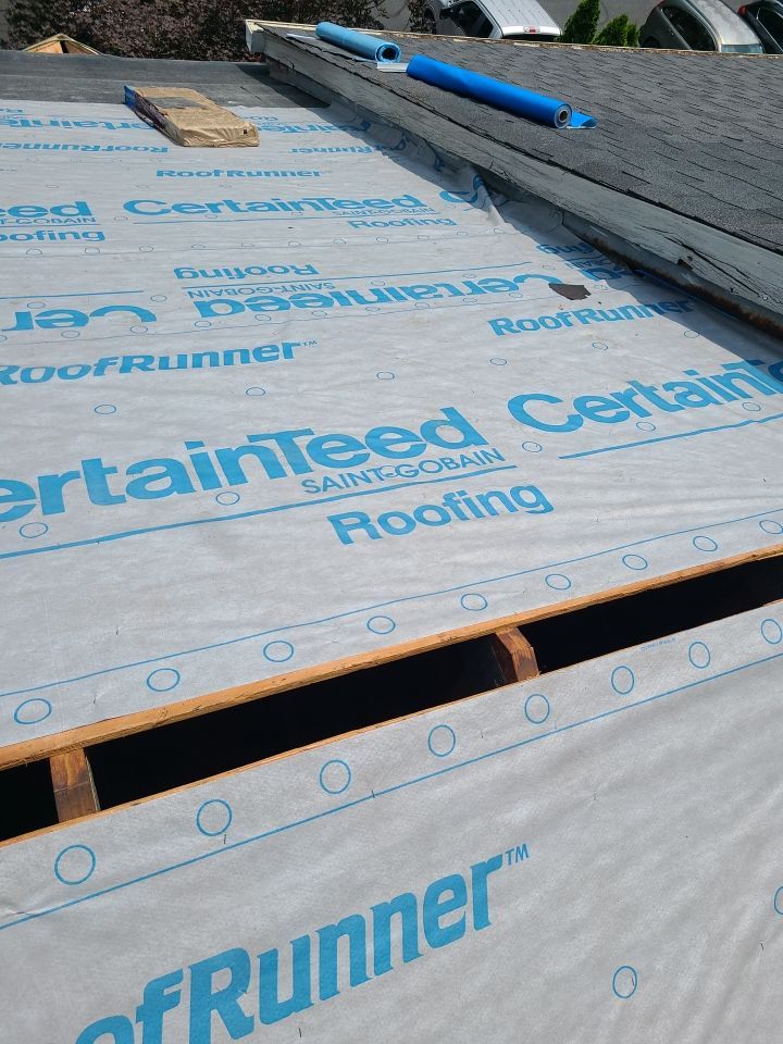 Reston: CertainTeed Landmark Pro Architectural Shingles in Max Def Moire Black by RM Banning, Inc.