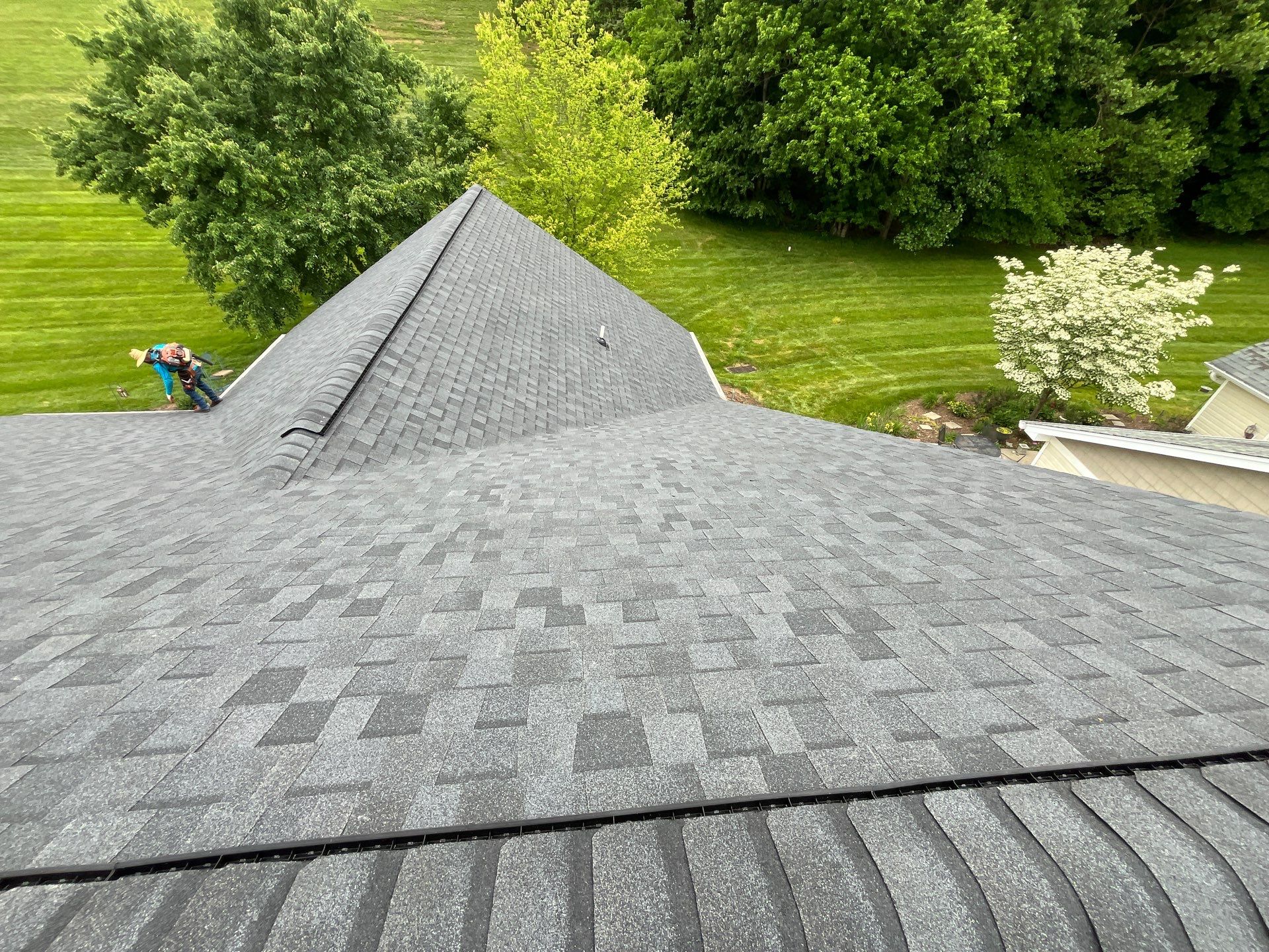 CertainTeed Landmark Moire Black by Smithrock Roofing