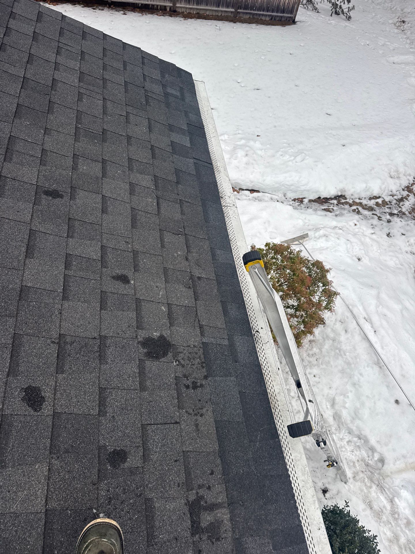 Ice Dam Removal & Snow Removal in Billerica, MA  by Mighty Dog Roofing of Greater Middlesex County