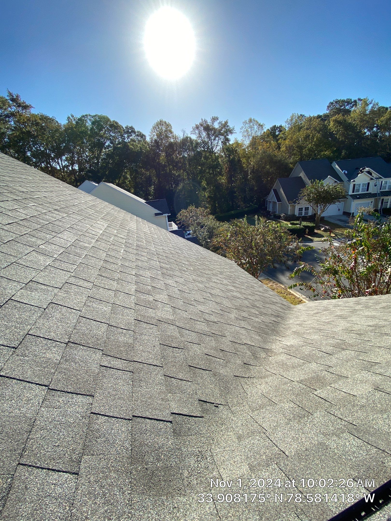 GAF HDZ - Weathered Wood by Linta Roofing Inc