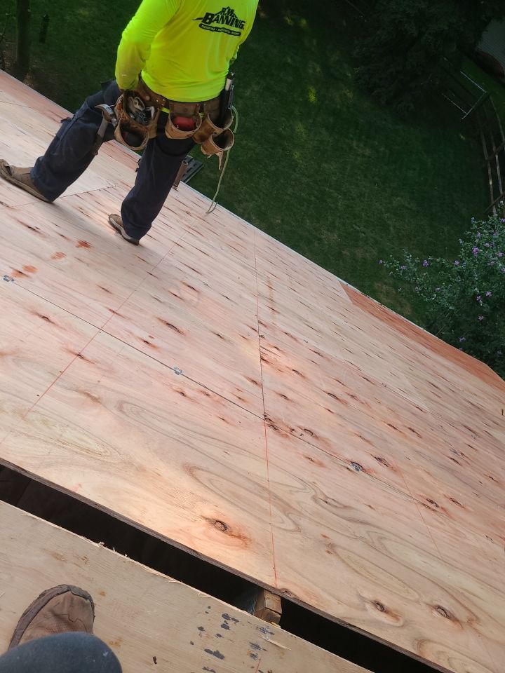 Burke: CertainTeed Landmark Pro Architectural Shingles in Max Def Weathered Wood by RM Banning, Inc.