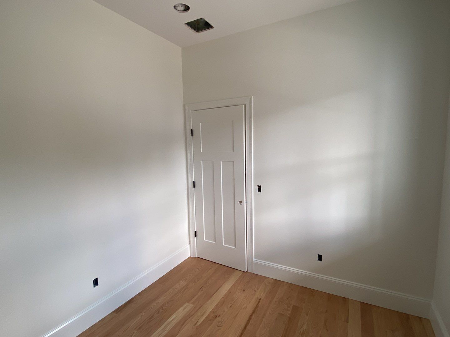 Interior Painting using Snowbound White  by EXCELLENCE | CARTO