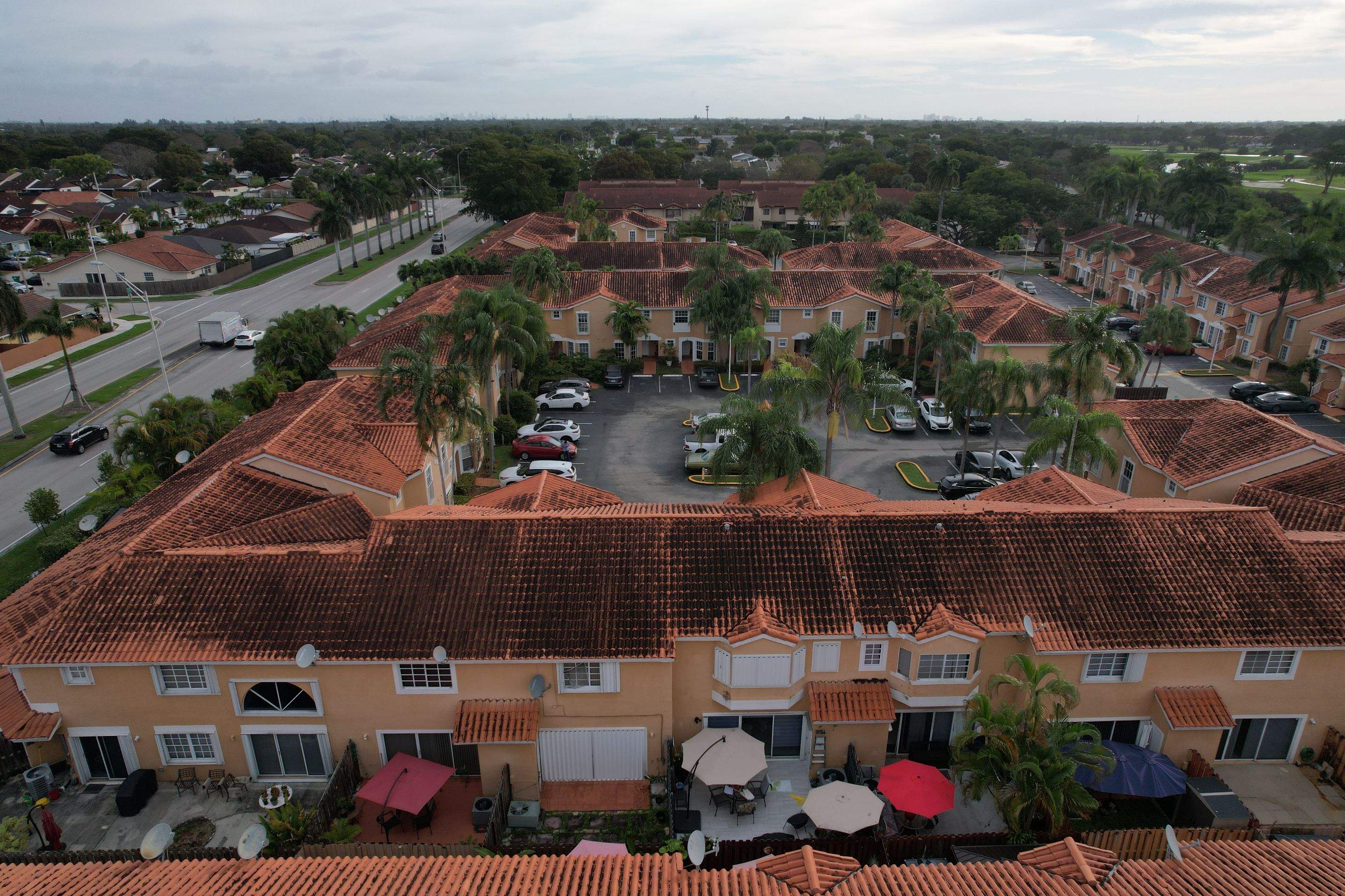 SIENNA VILLAS CONDO - BLDG 14325 by Souffront Construction & Engineering
