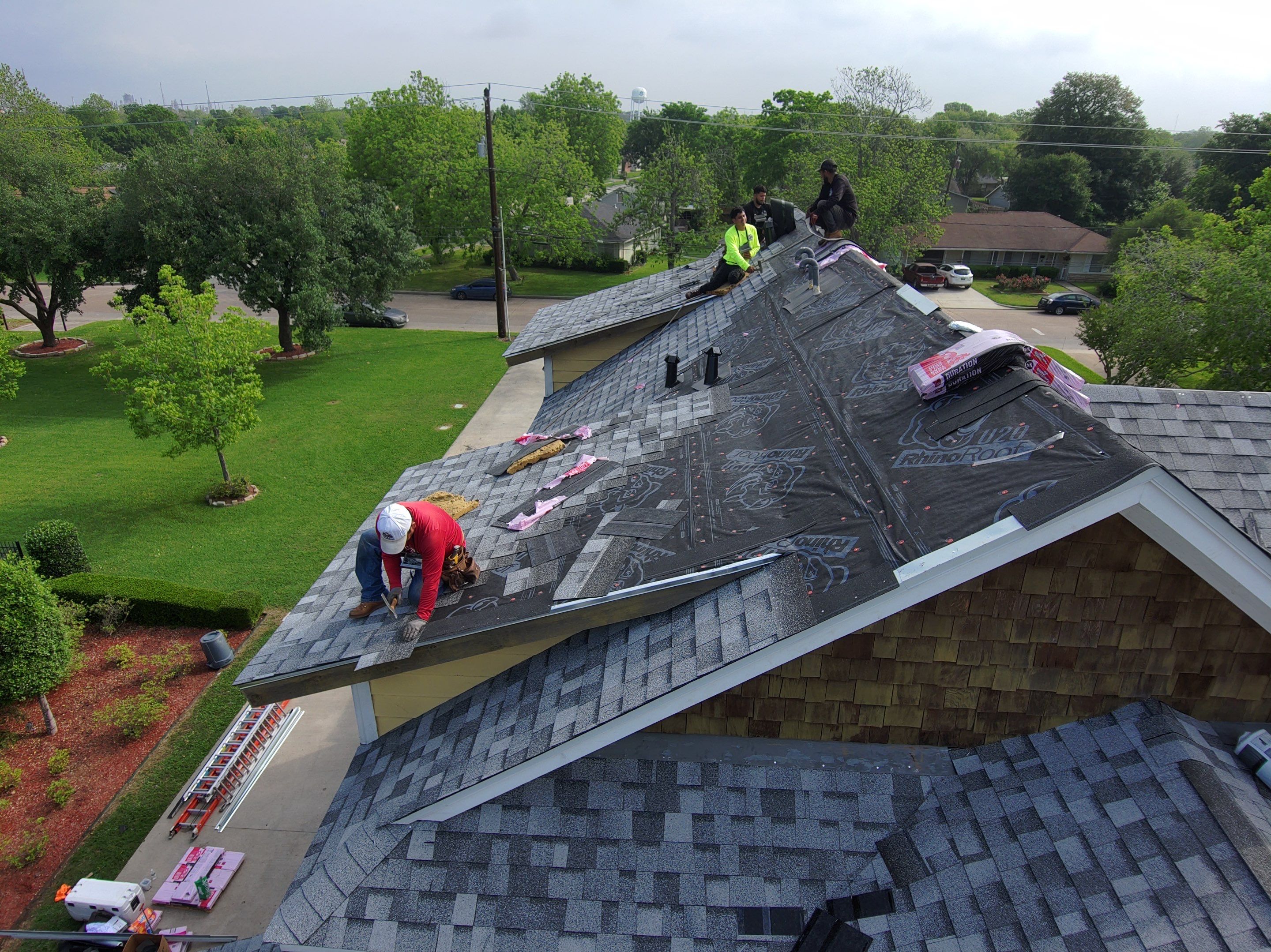 Residential Roofing Installation using Owen's Corning Duration (Lifetime) Shingles by Roof Repair Company