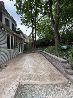Stamped Concrete and Retaining Wall