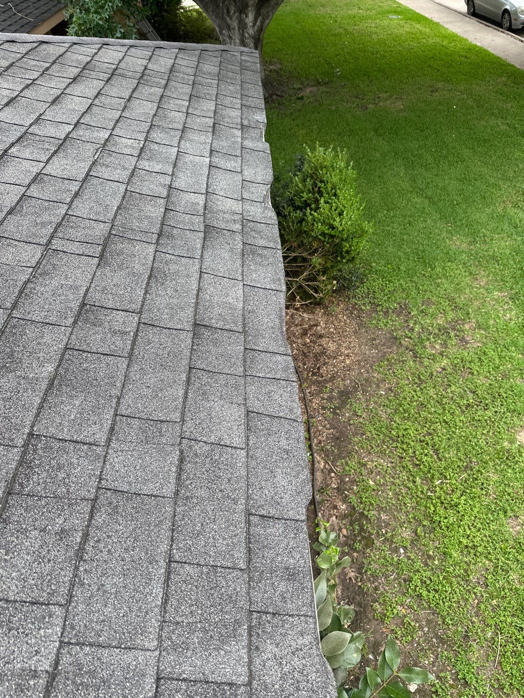 Hail Damage using Owen's Corning Duration (Lifetime) Shingles by Roof Repair Company