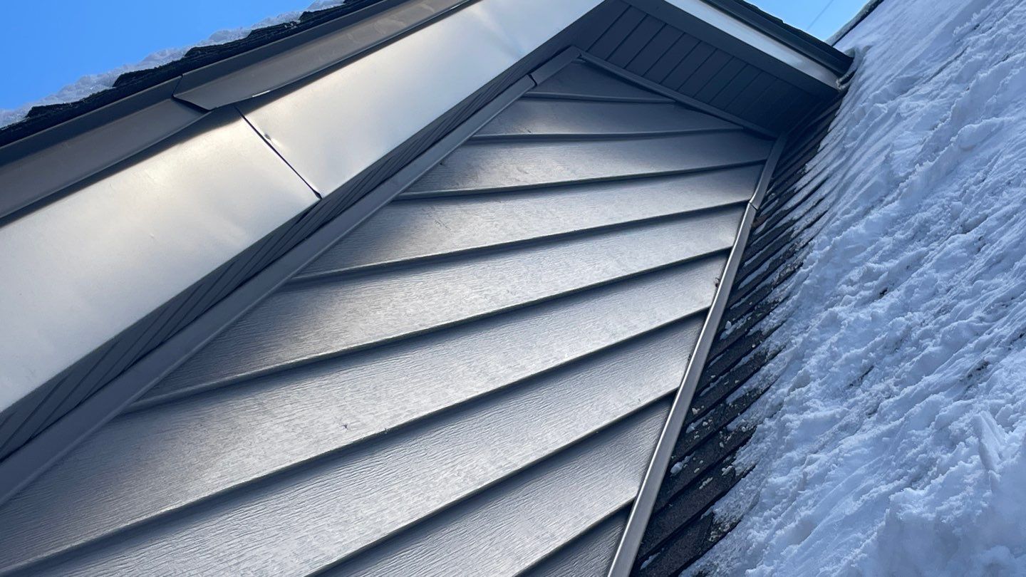 Siding Replacement using CertainTeed Restoration Classis D4 by 180 Contractors