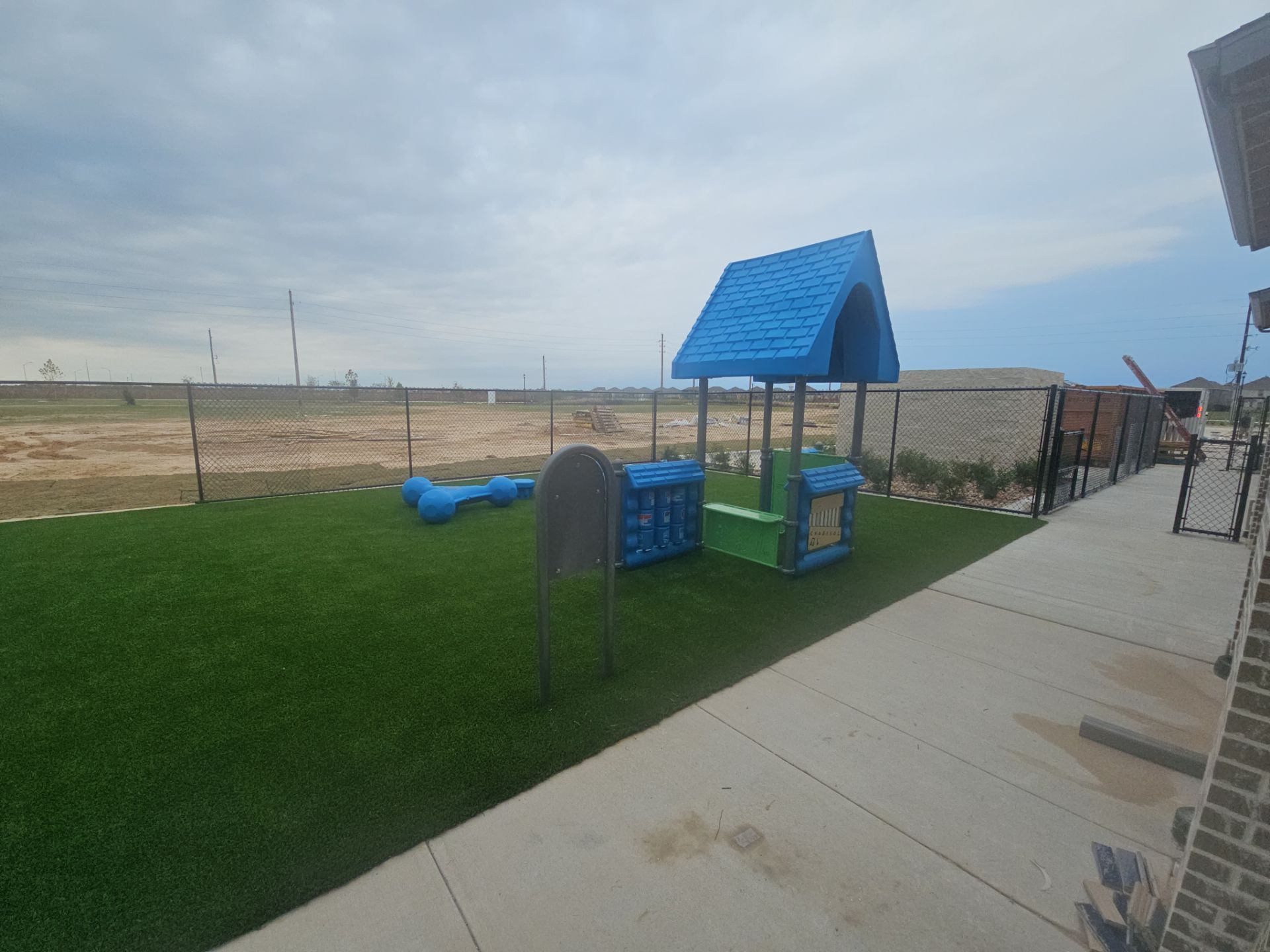 Everbook Sunterra Playground Equipment & Turf Install by Southwest Greens Midwest