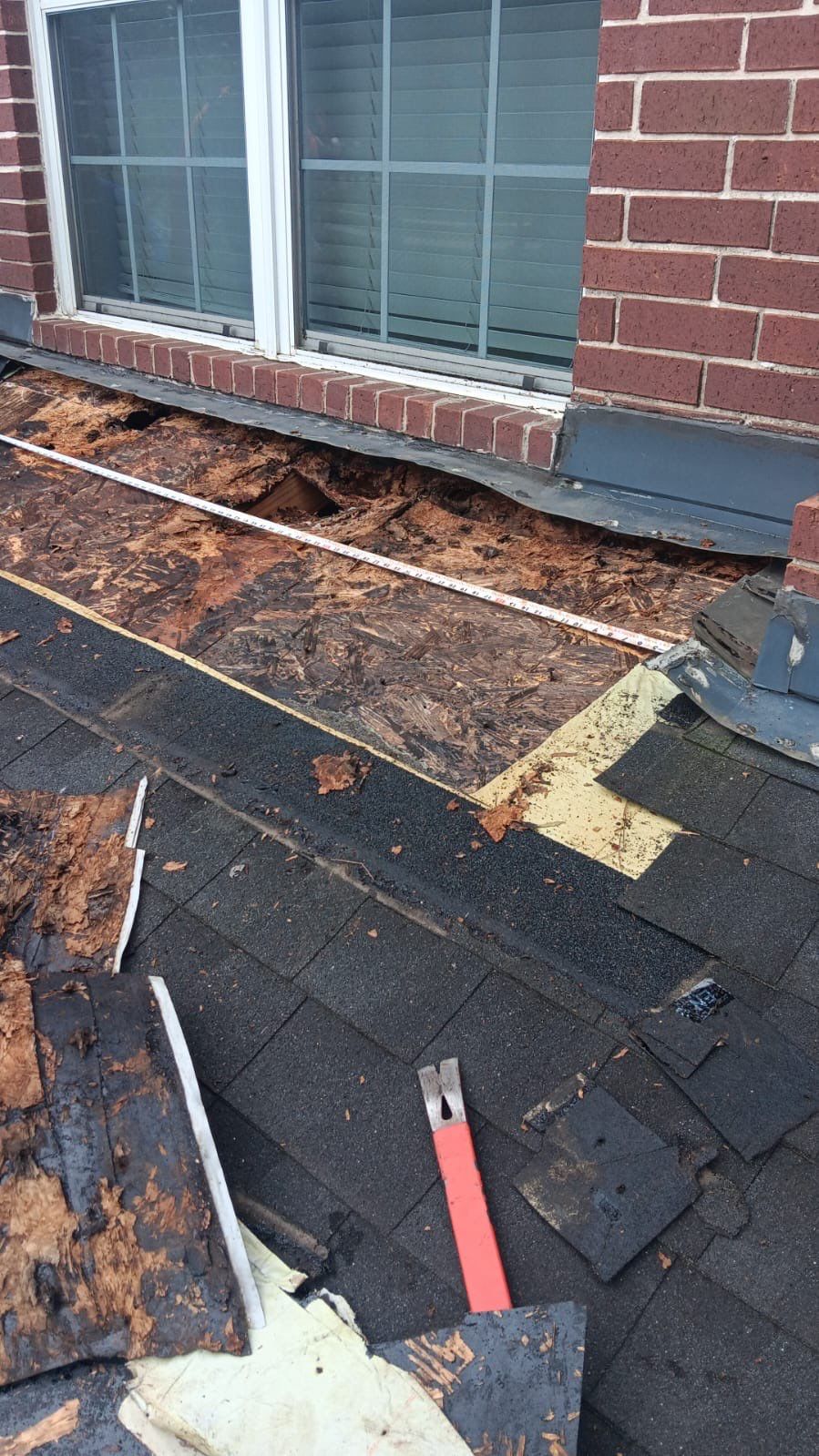 Residential Roofing Repair using Owen's Corning Duration (Lifetime) Shingles by Roof Repair Company
