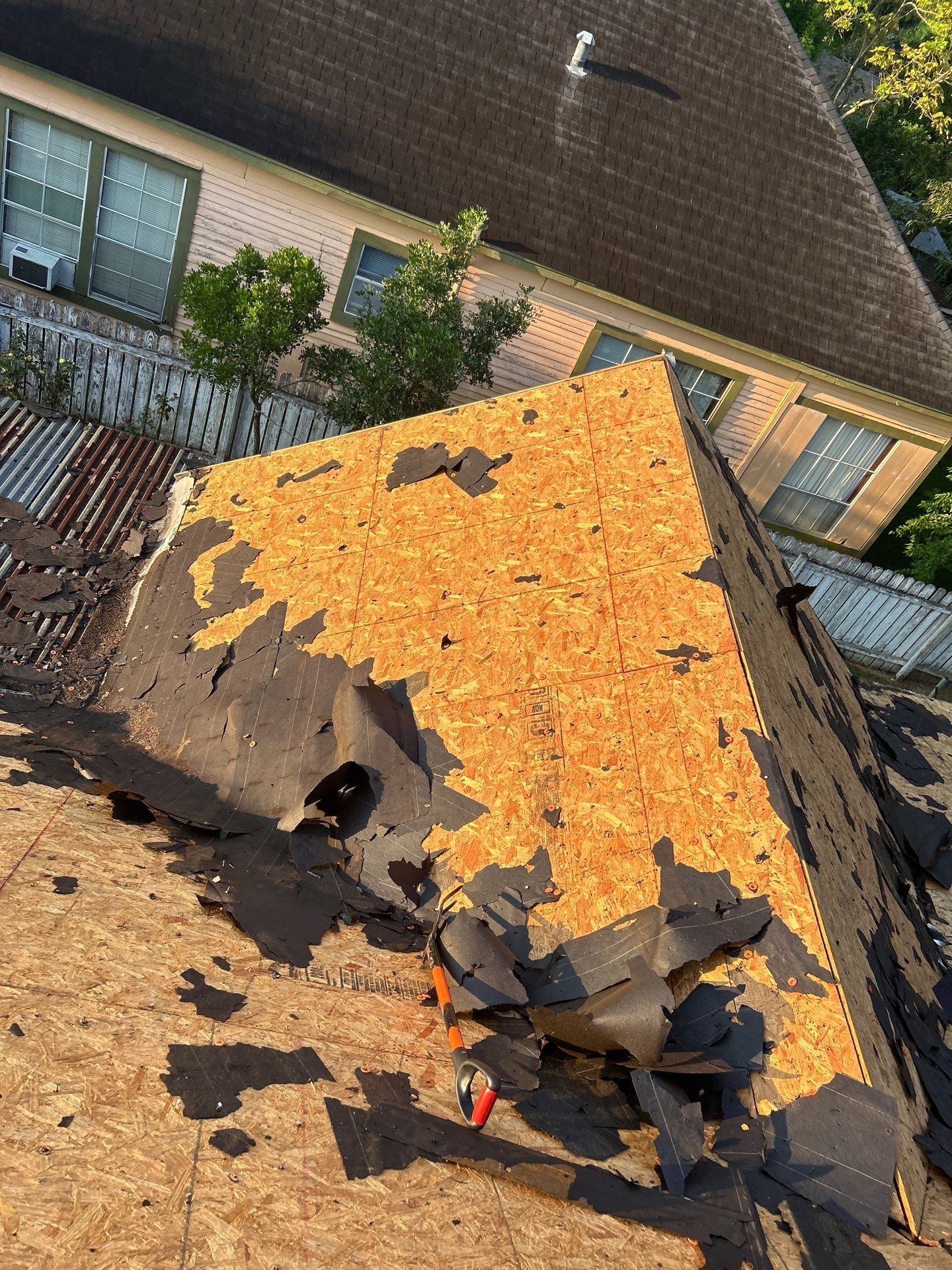Residential Roofing Installation using Owen's Corning Duration (Lifetime) Shingles by Roof Repair Company